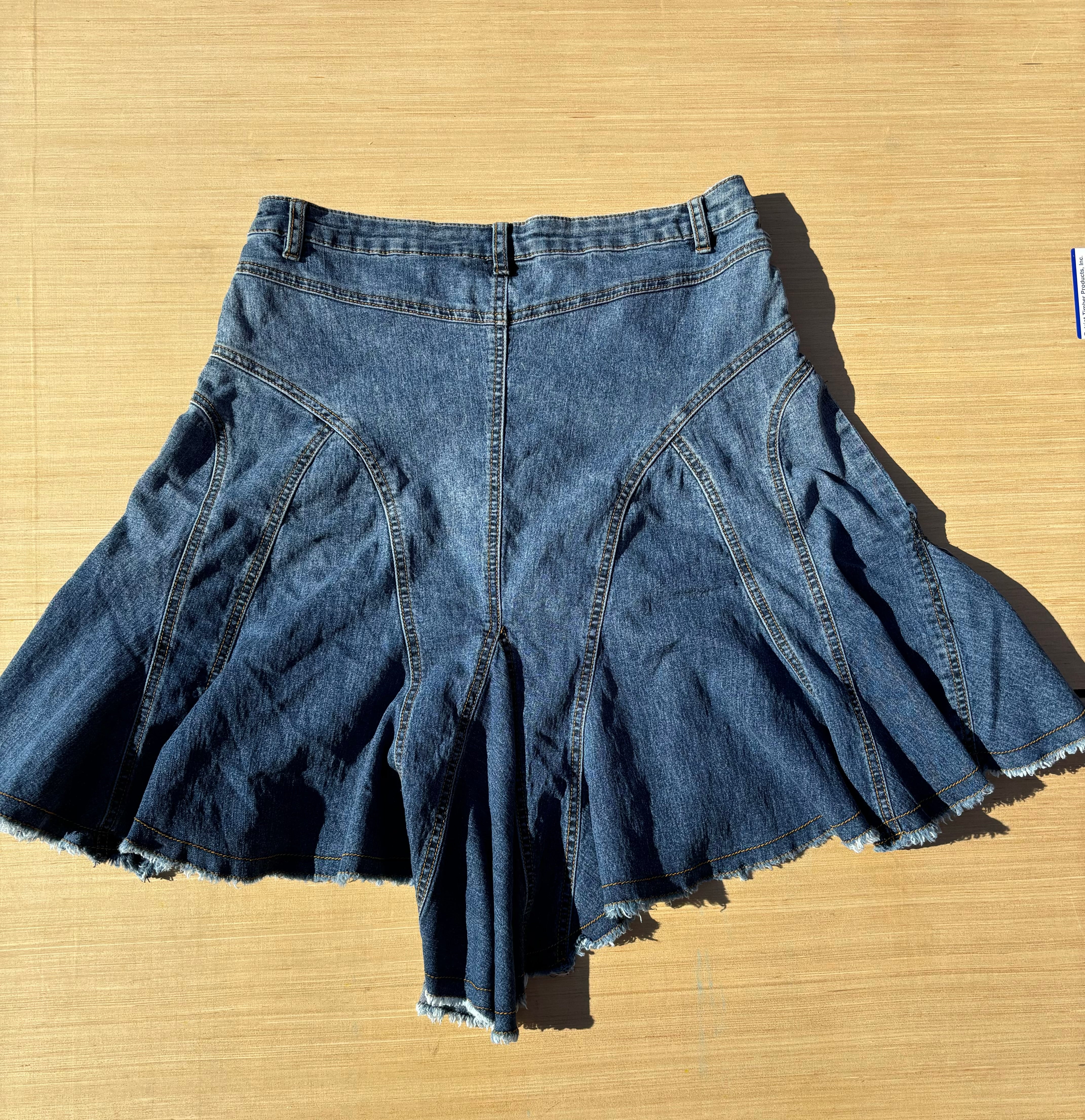 blue east of la denim skirt w pleats, 7/8