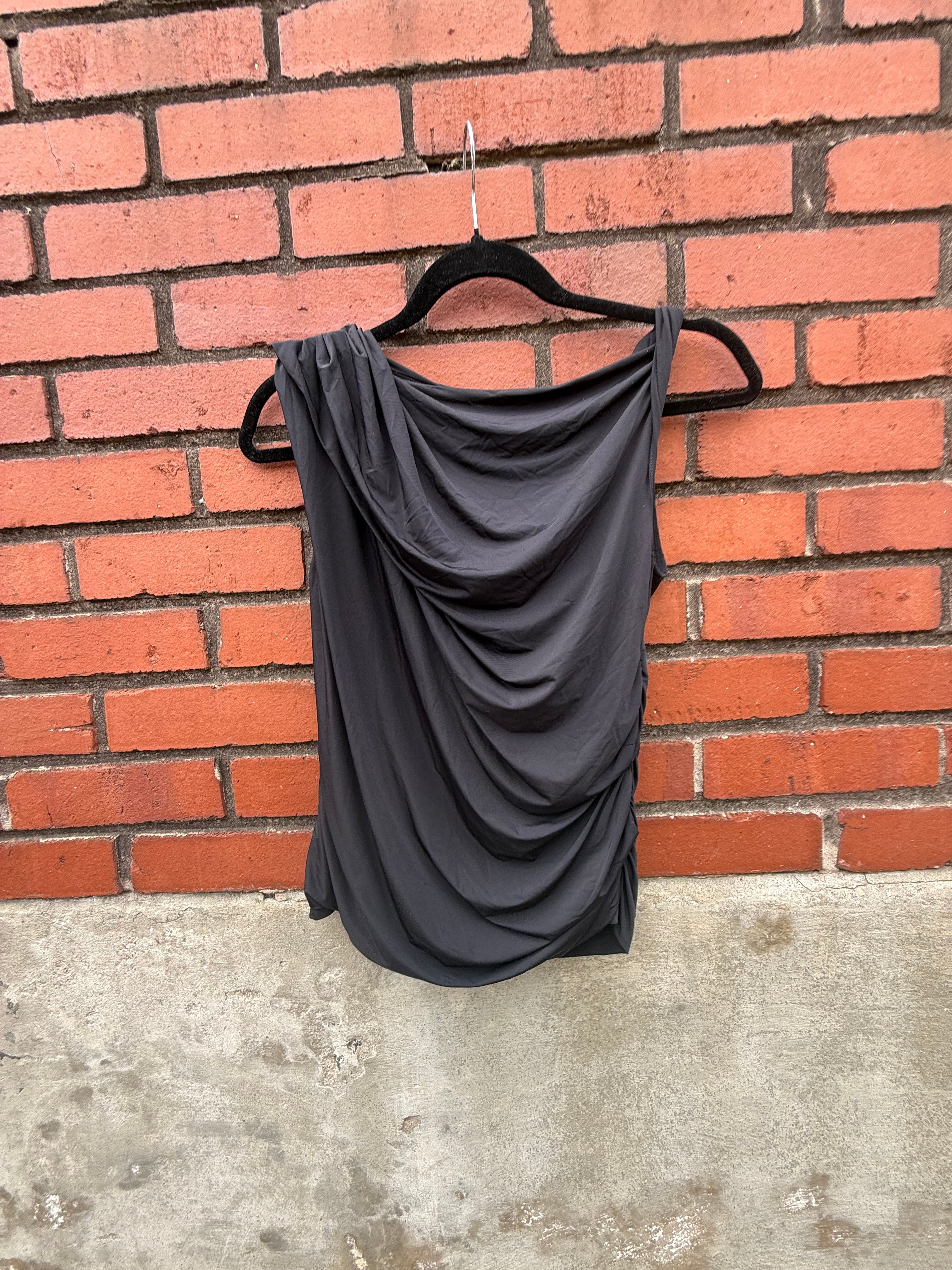 black abercrombie & fitch off shoulder twist top, s