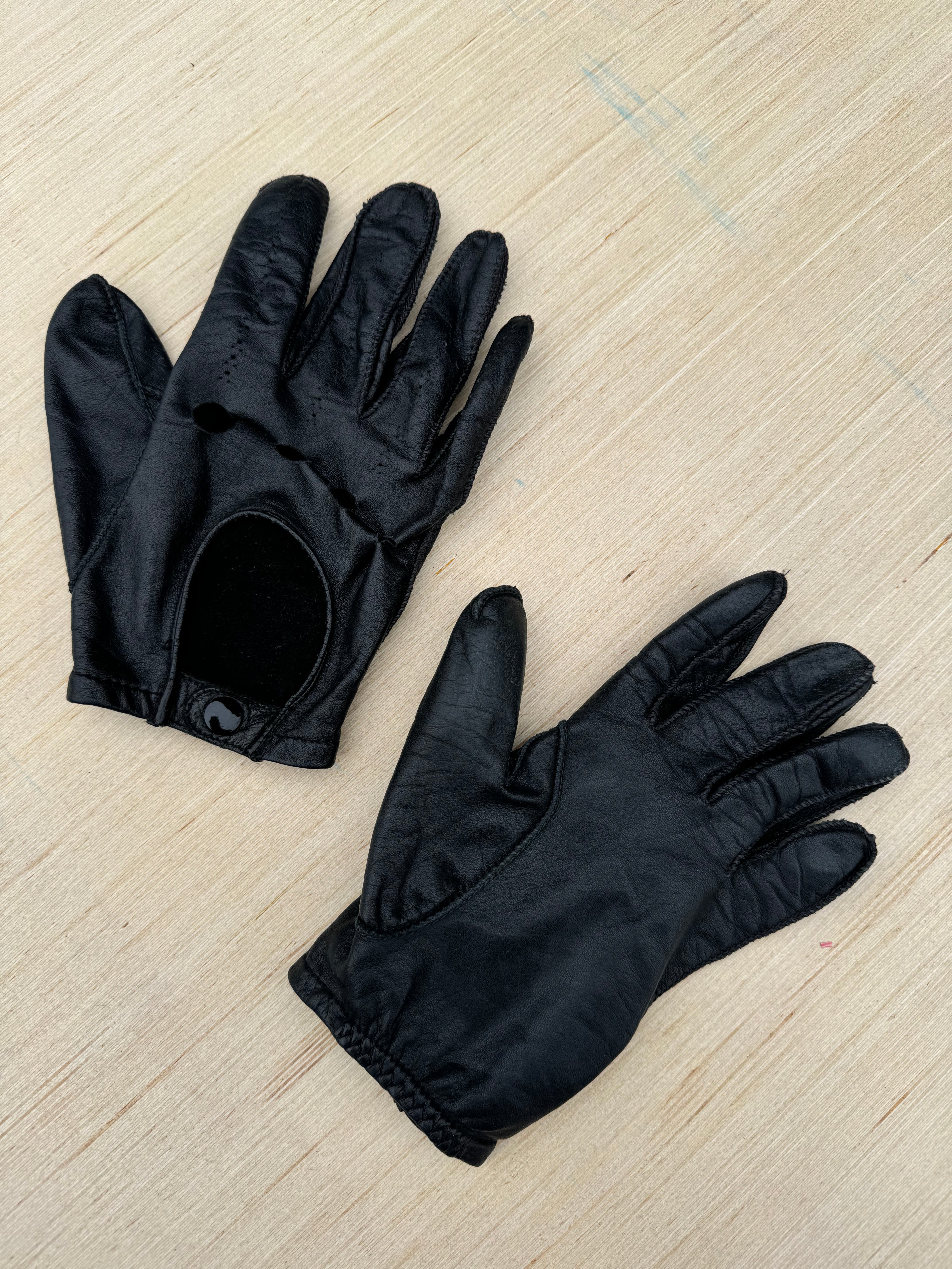 Vtg leather gloves