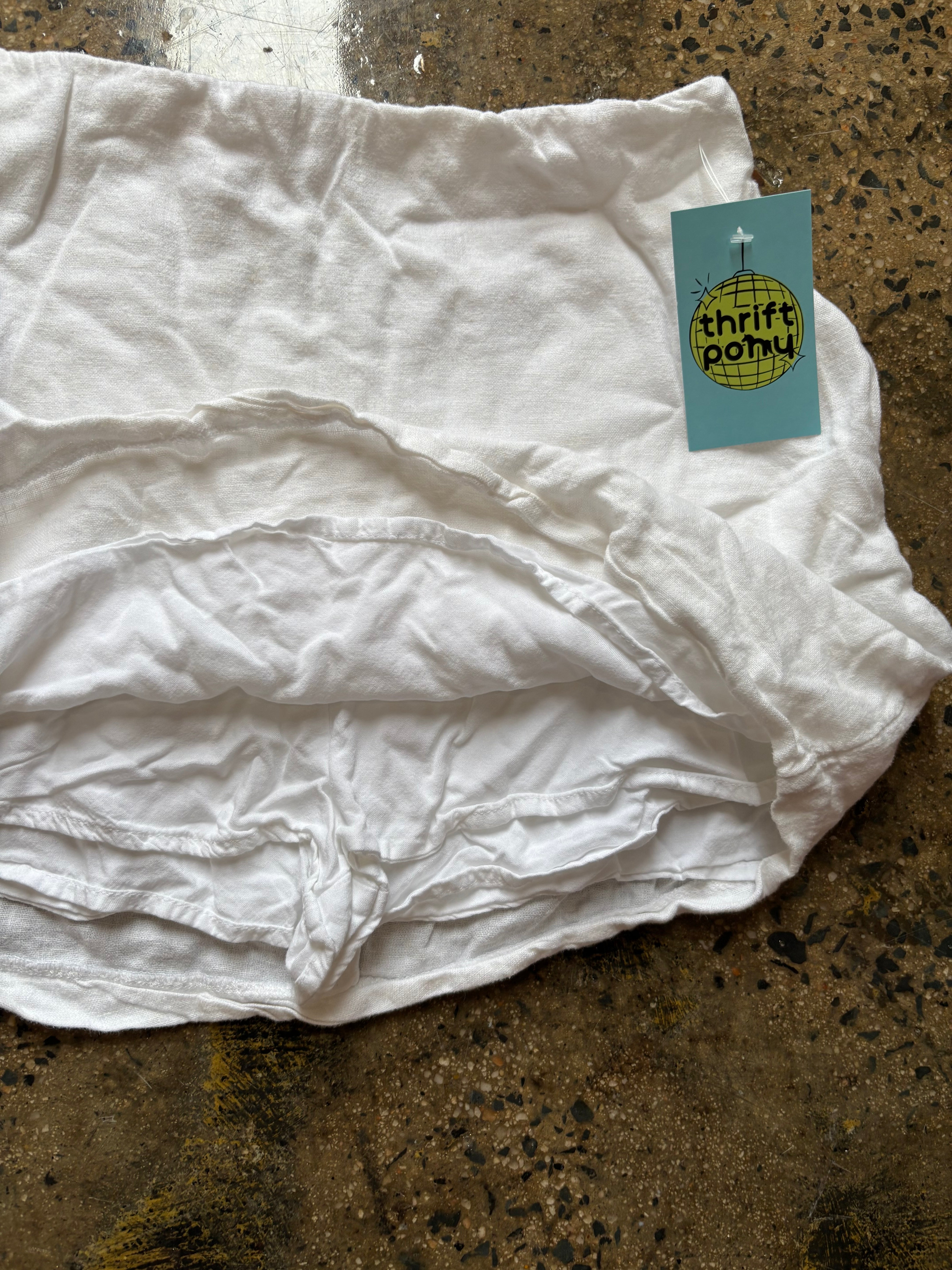 White Abercrombie Linen mini skort, S