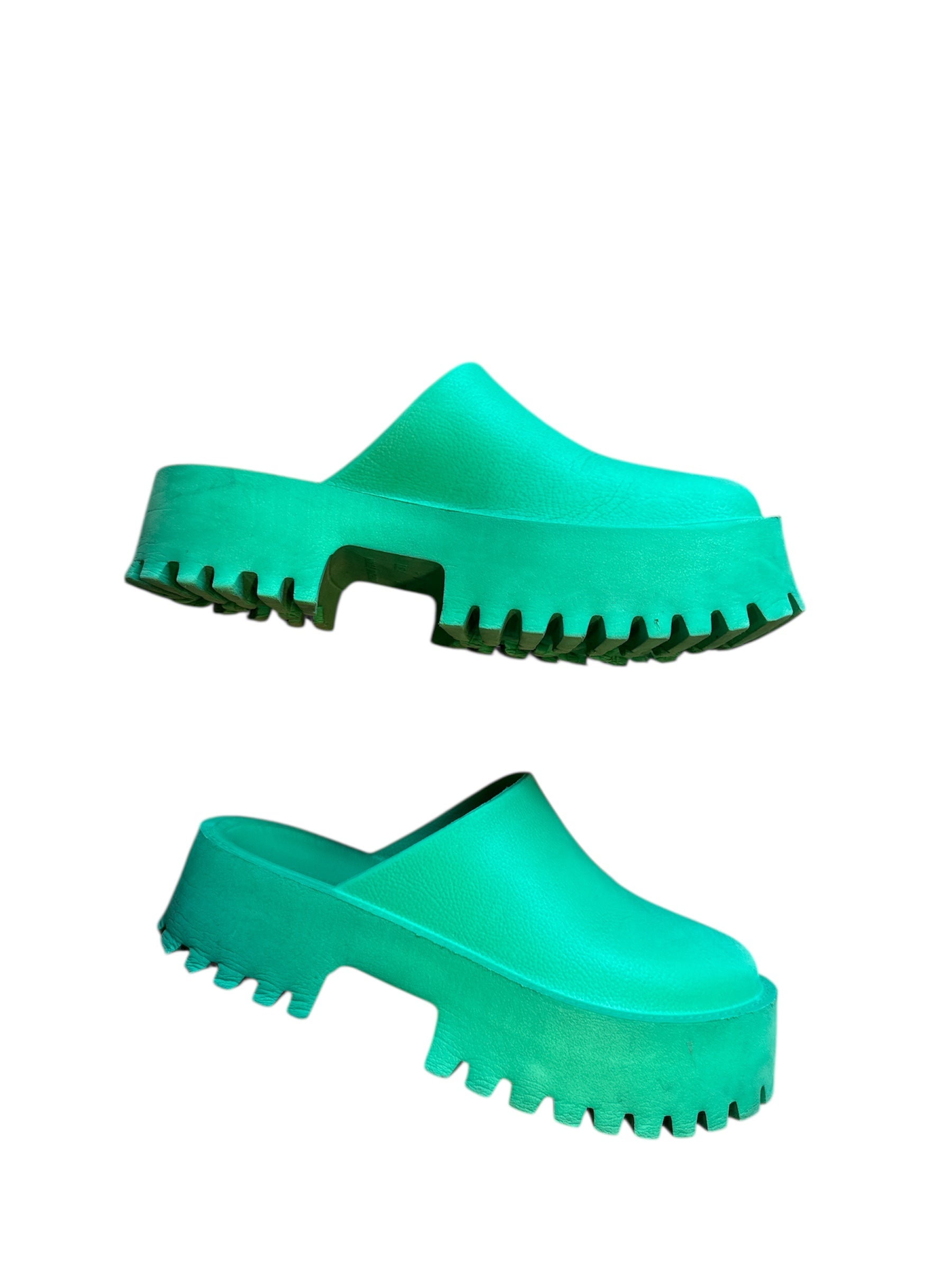 green jeffrey campbell crazy rubber clogs, 9
