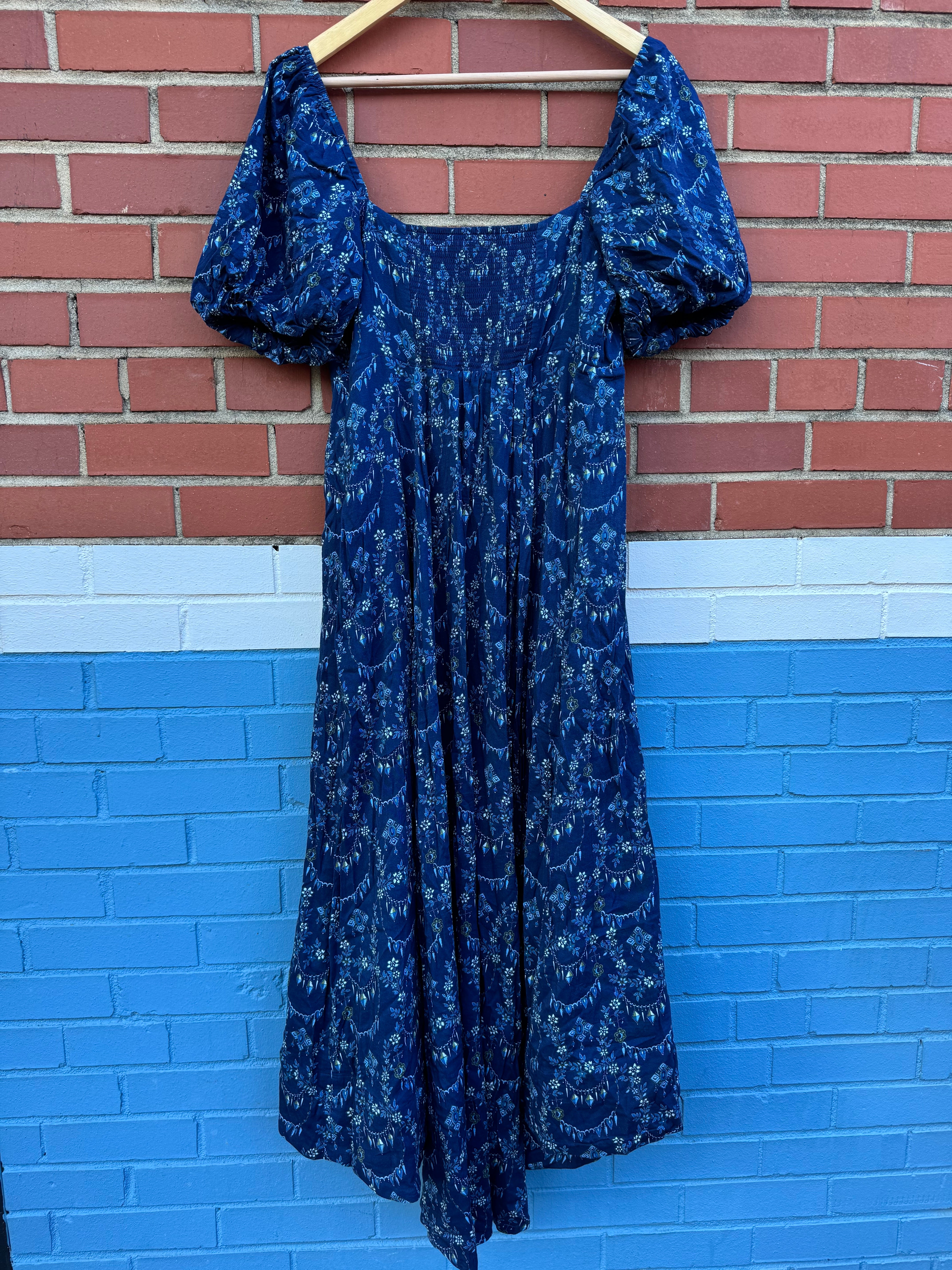 navy hill house patterned smocked dress, m