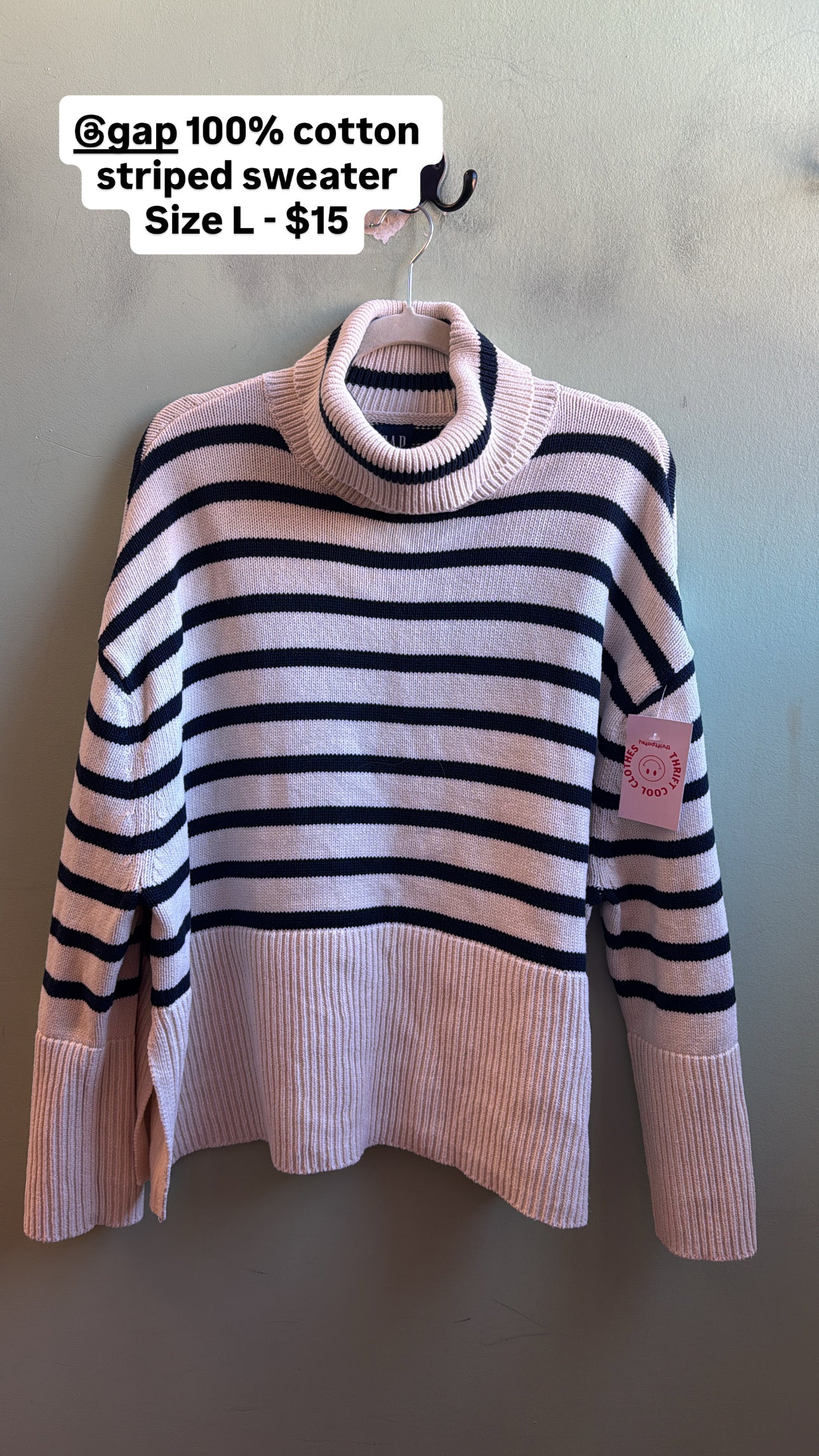 cream navy Gap striped turtleneck sweater, L