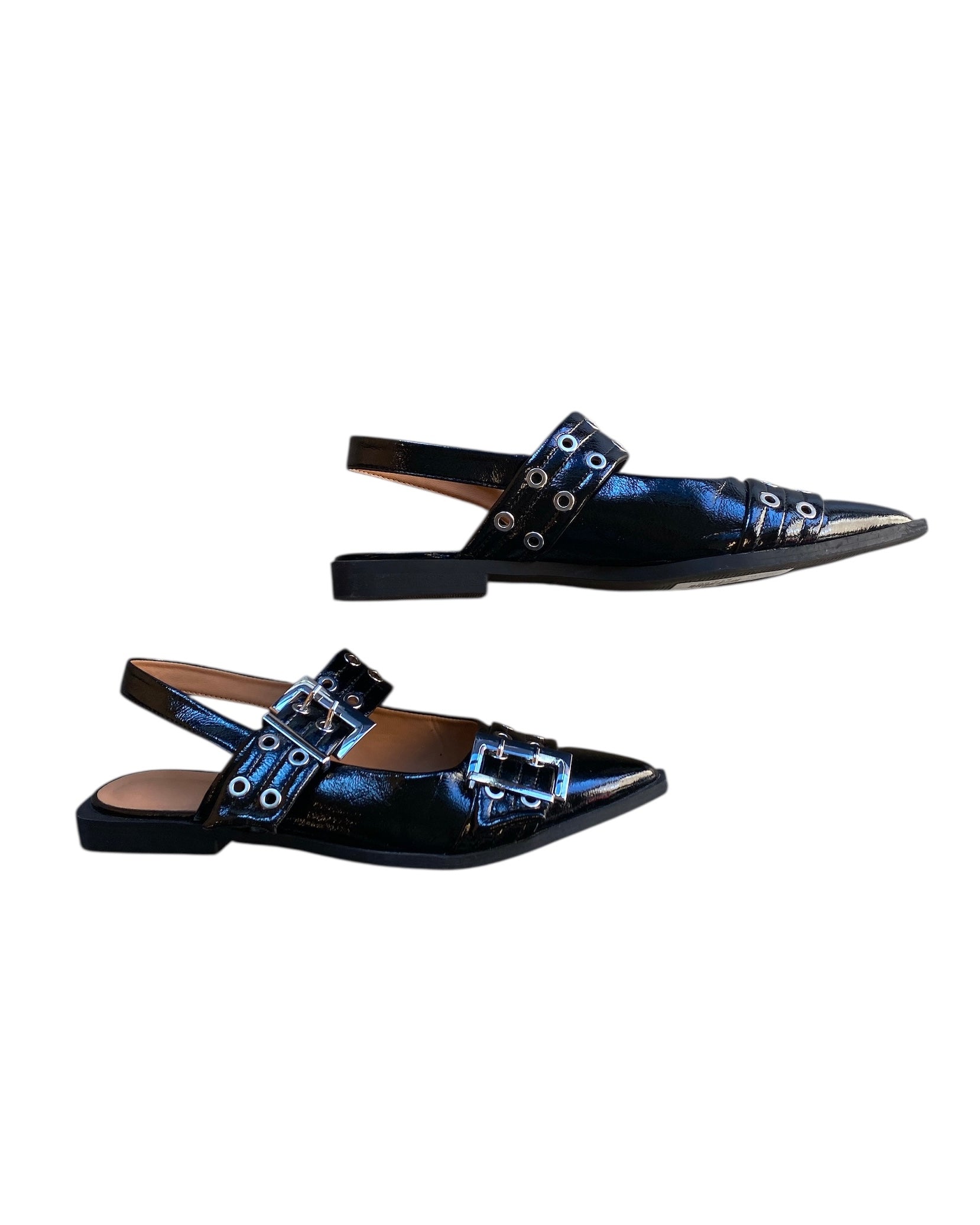 black  grommet pointed flat, 9.5