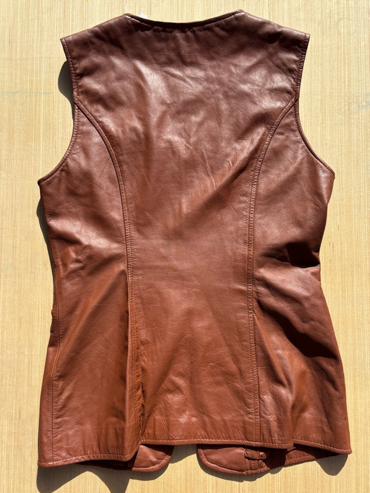 brown e style leather vest vtg, S