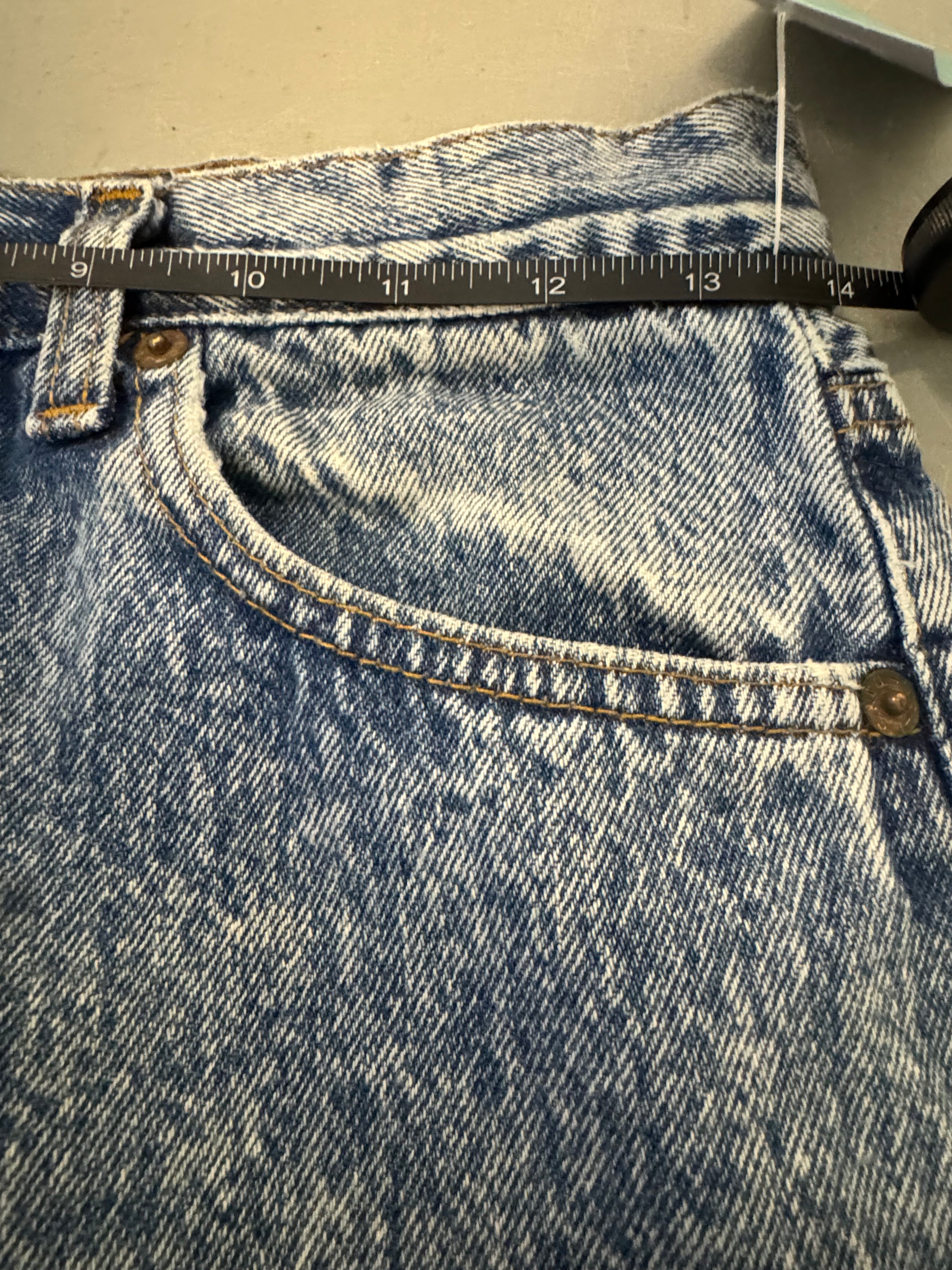 Blue Levis jeans, 6