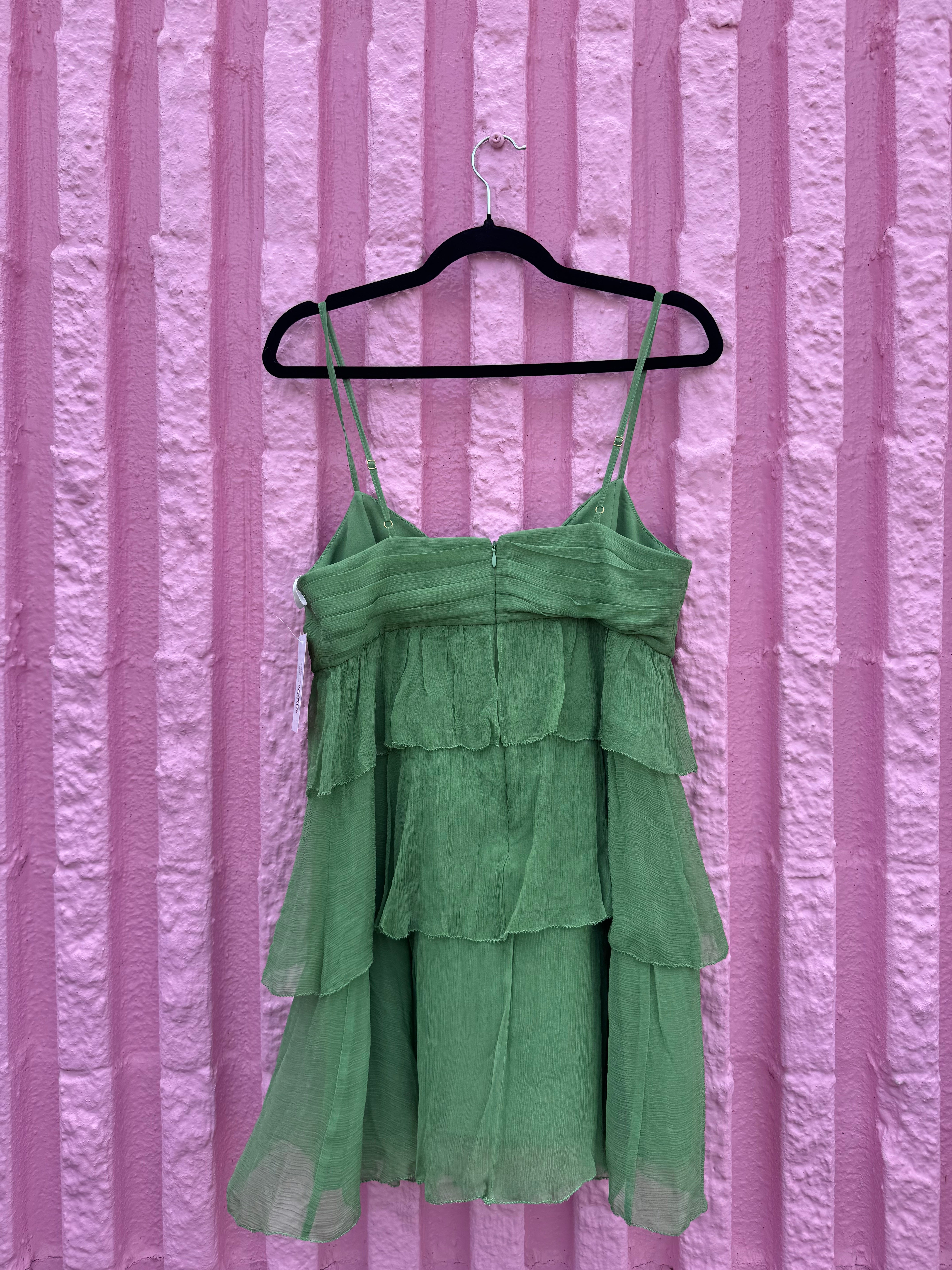 green house of harlow pleated ruffle v neck dress, m