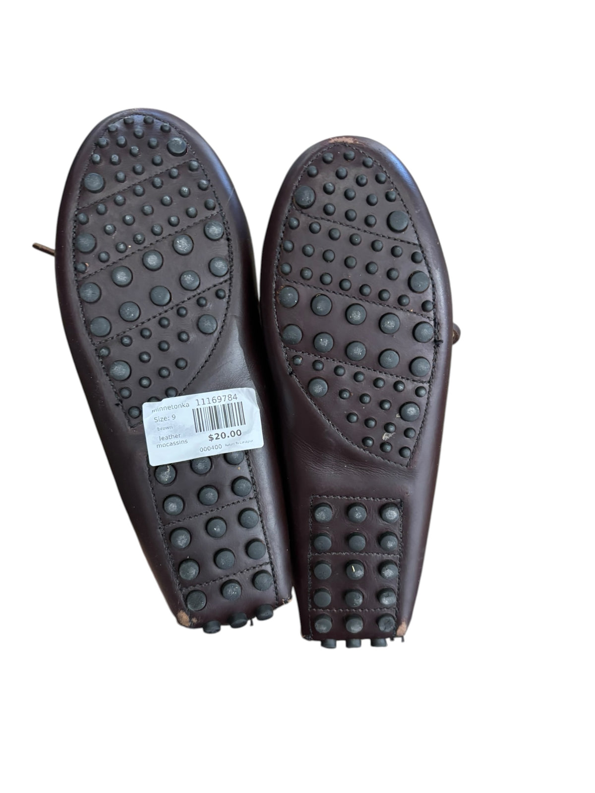 brown minnetonka leather mocassins, 9.5