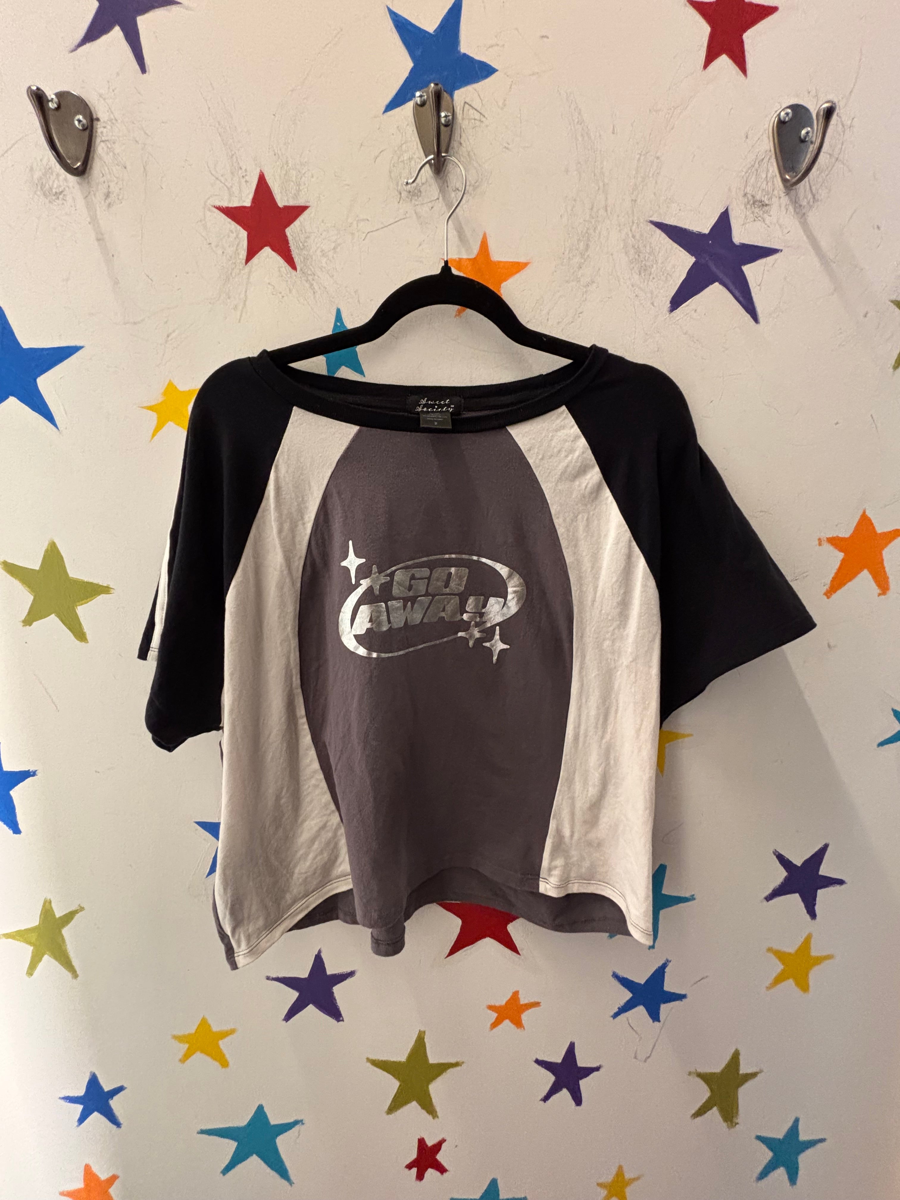 tan black go away tee crop tee, M
