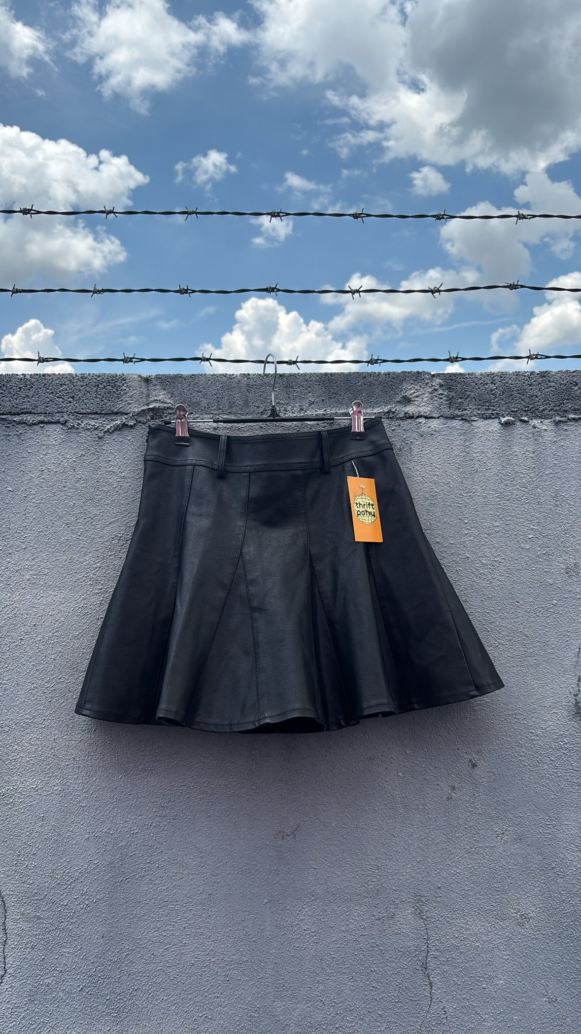 black chou yatou pleather pleated mini skort, s
