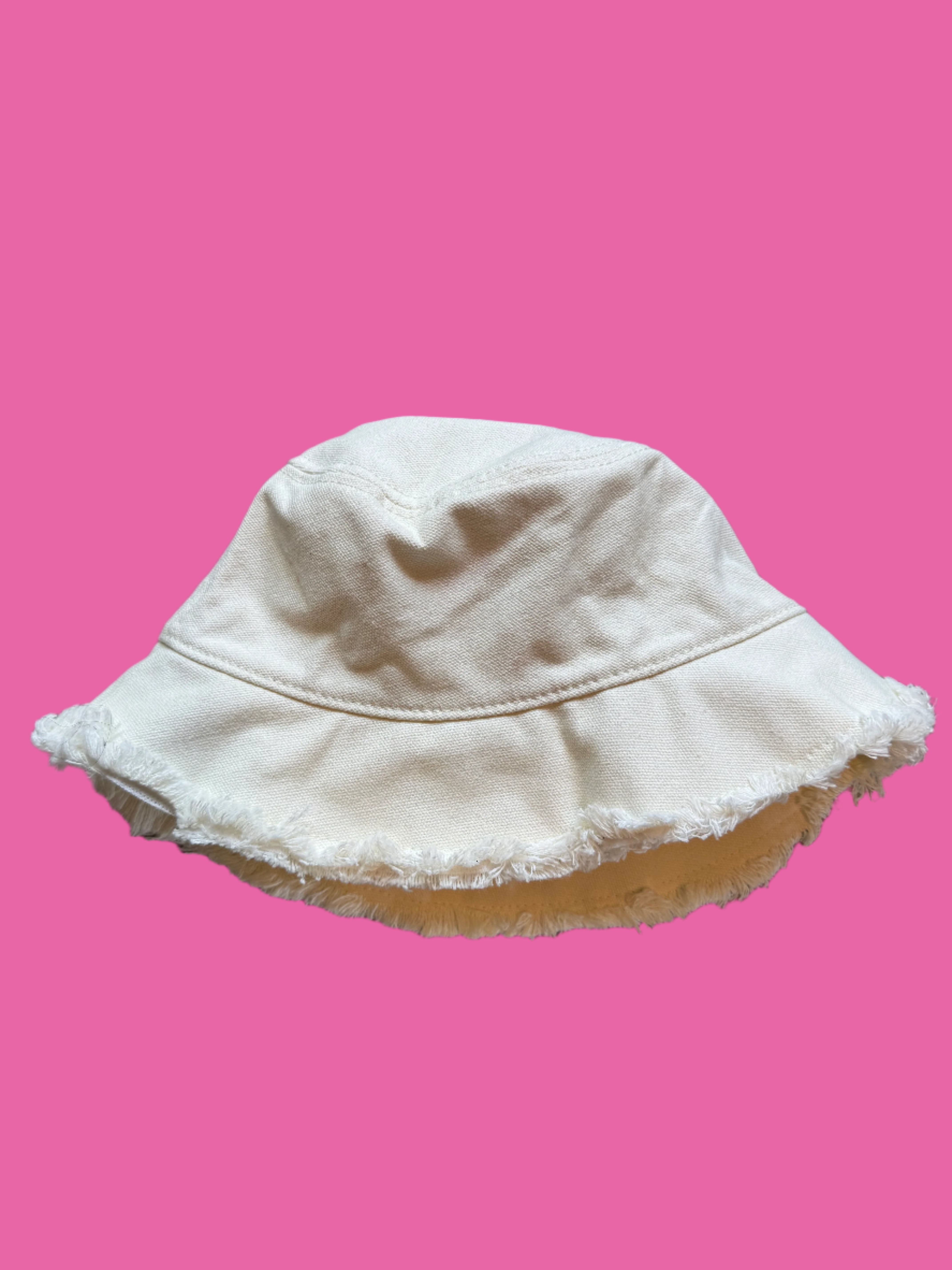 White  Bucket hat