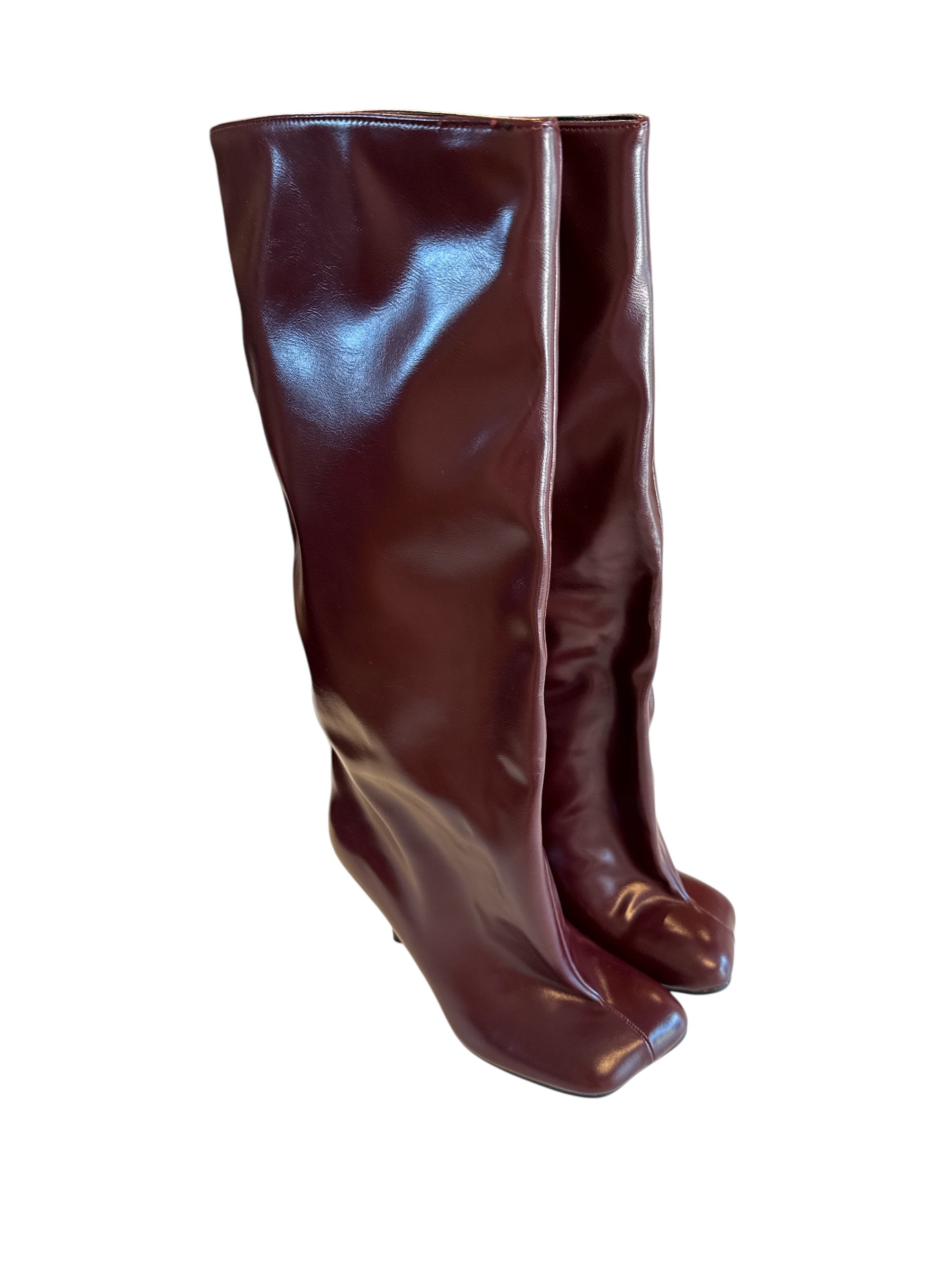 Maroon  Slouchy heeled boots, 8M