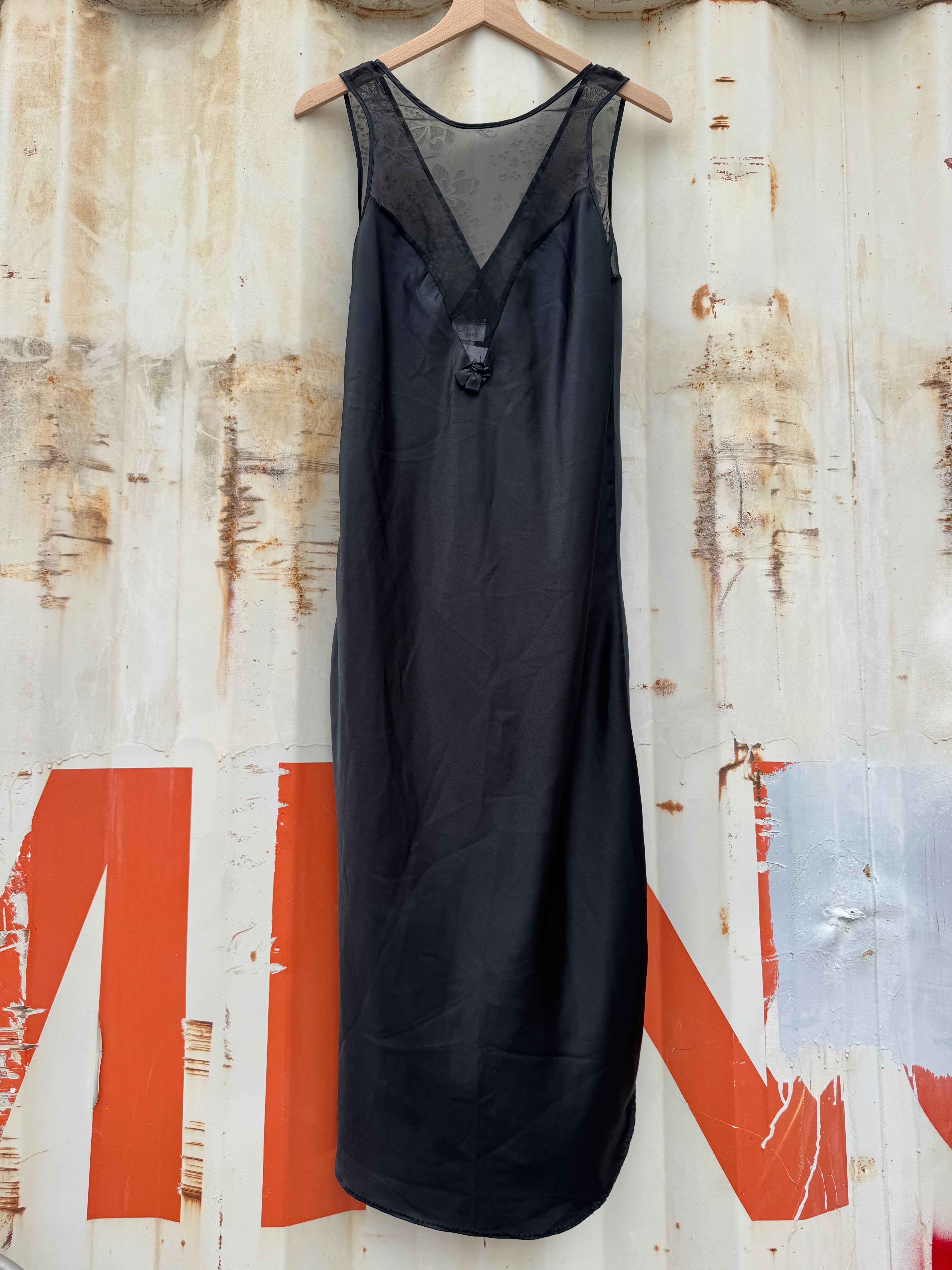 black cinema etoile satin like night dress, s
