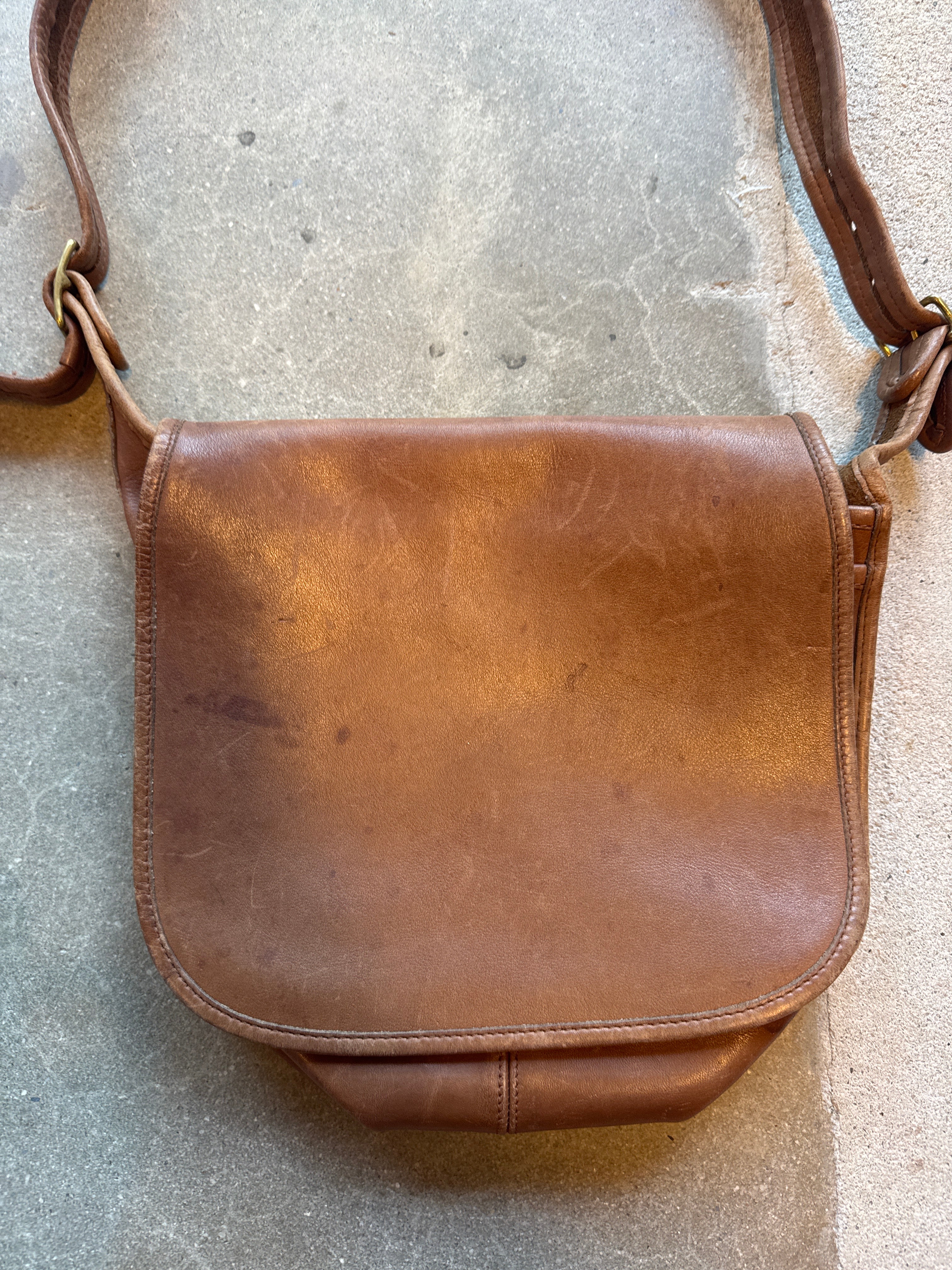 tan coach shoulder bag
