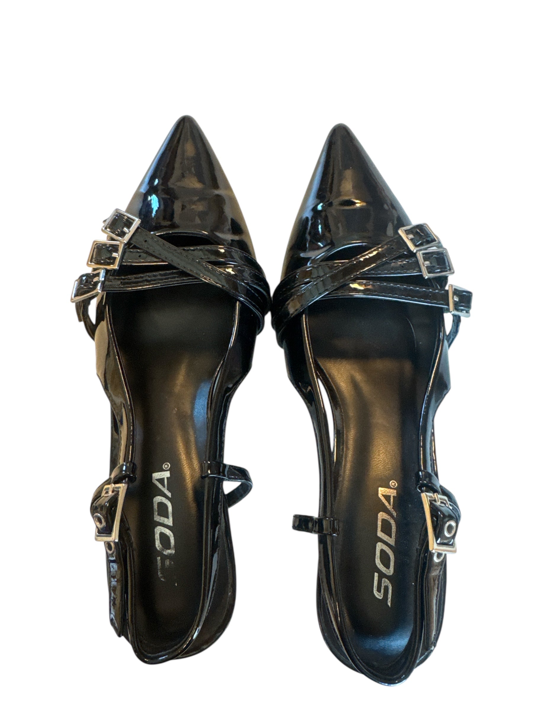 Black Soda Pointed toe kitten heel, 5.5
