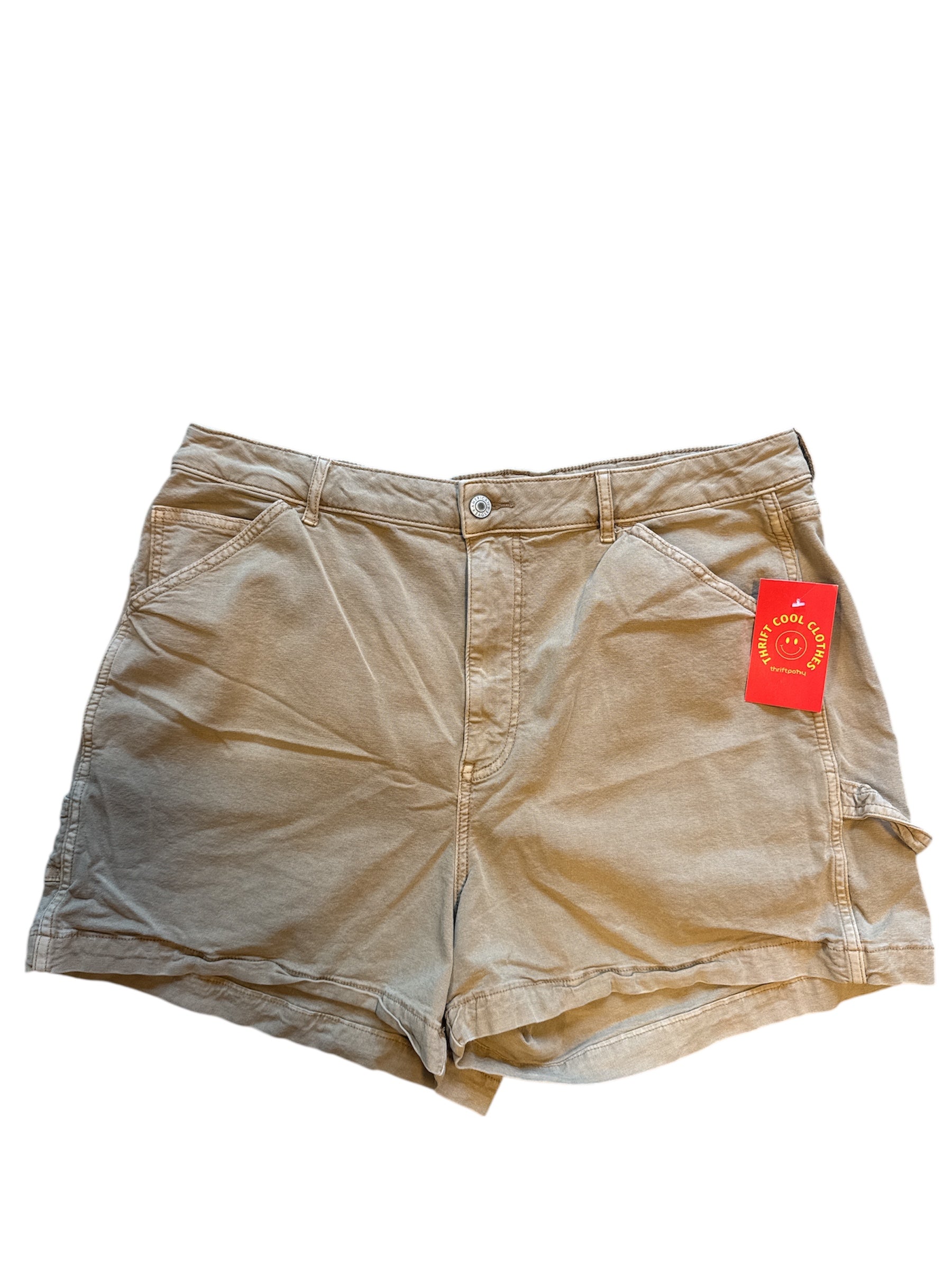 Tan American Eagle Cargo Bermuda shorts, 18