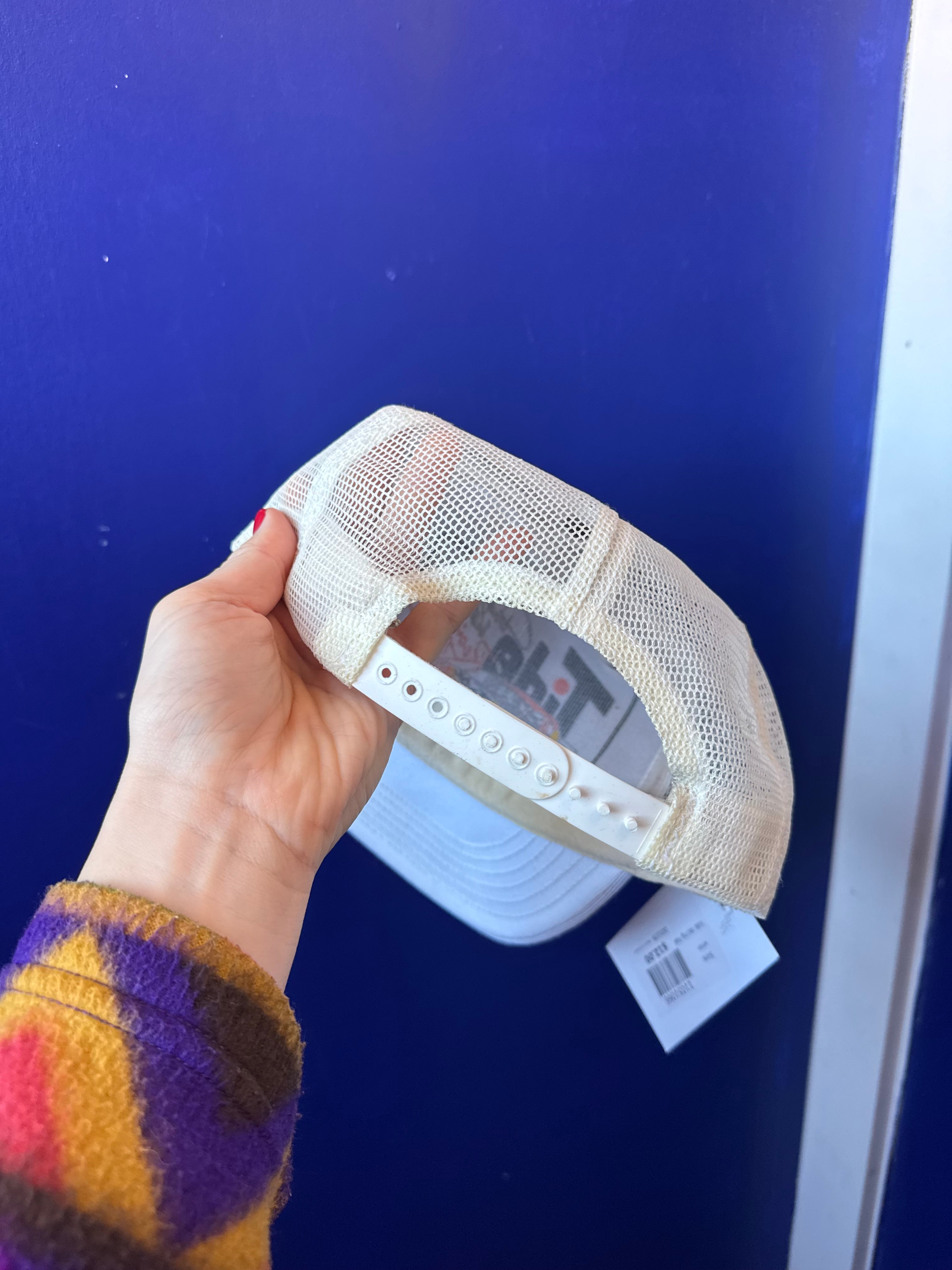 white Vtg tide racing hat