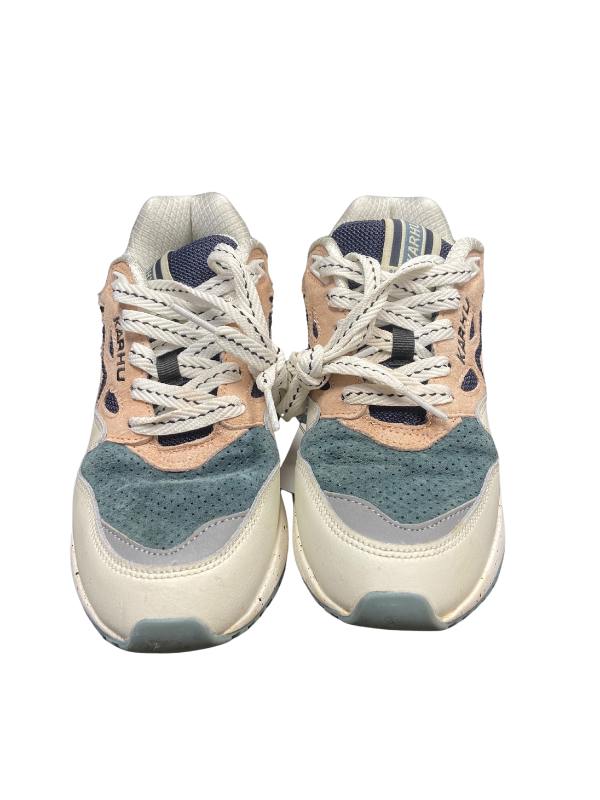 Gray peach green Karahu workout sneakers, 4.5