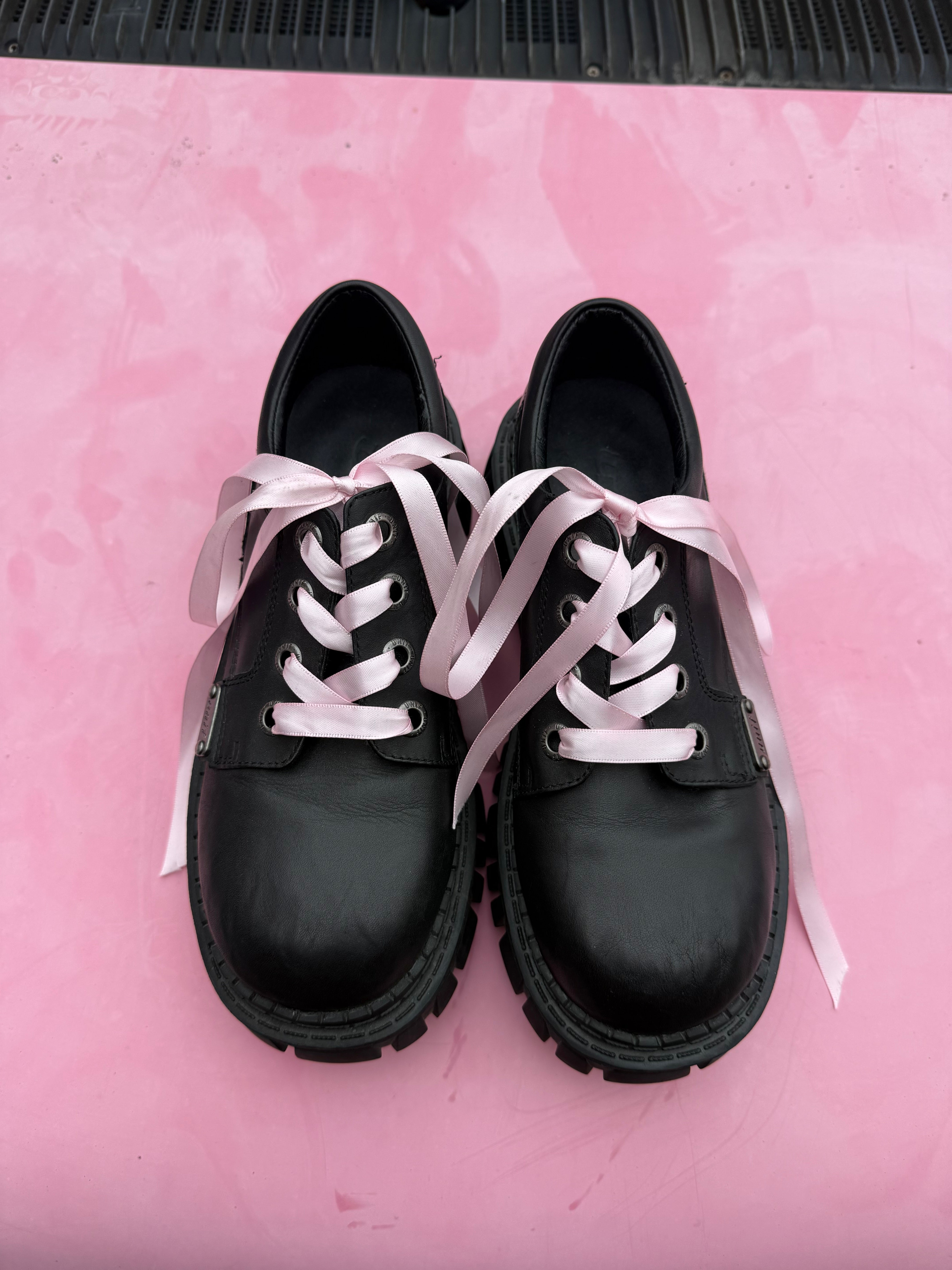 black unif lace up clunky shoes, 7