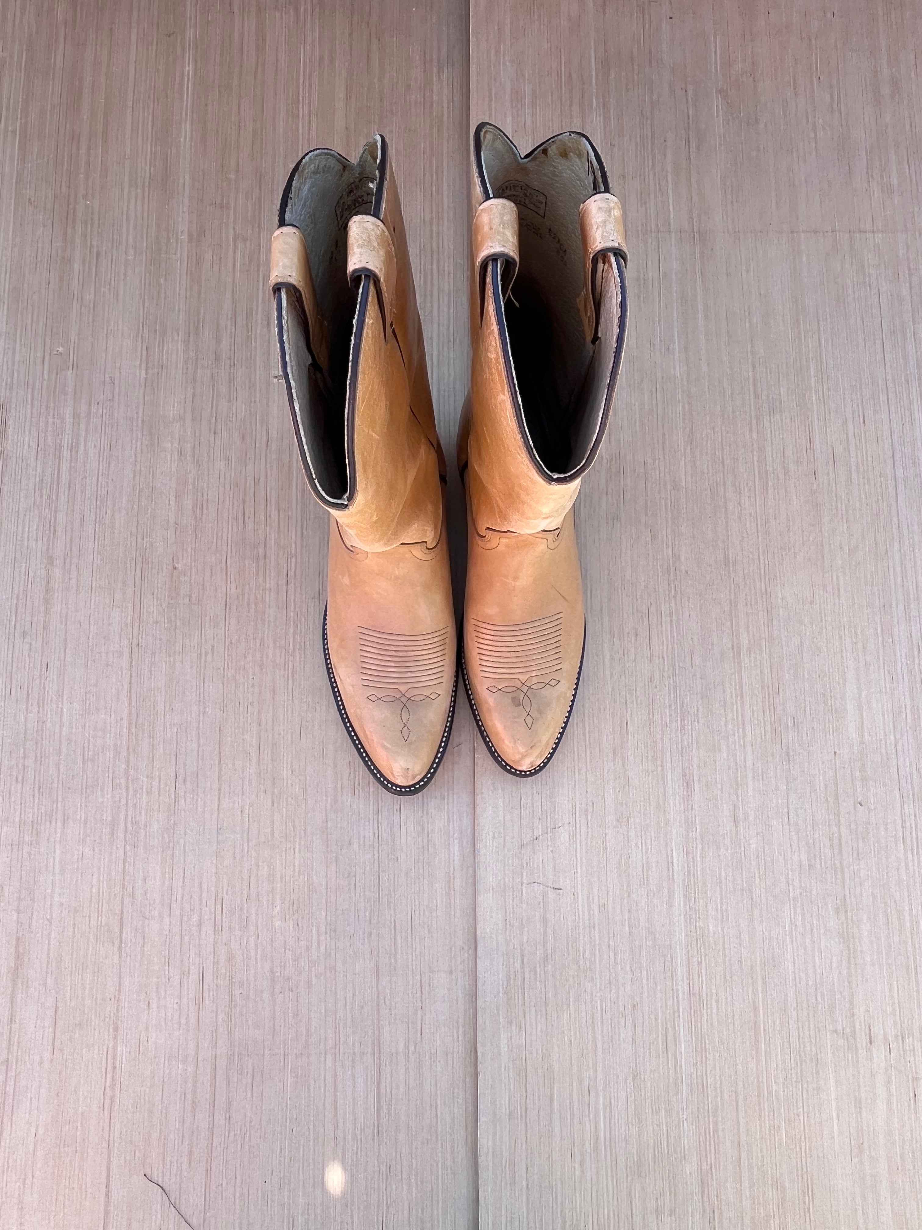 tan  cowboy boots, 10 mens