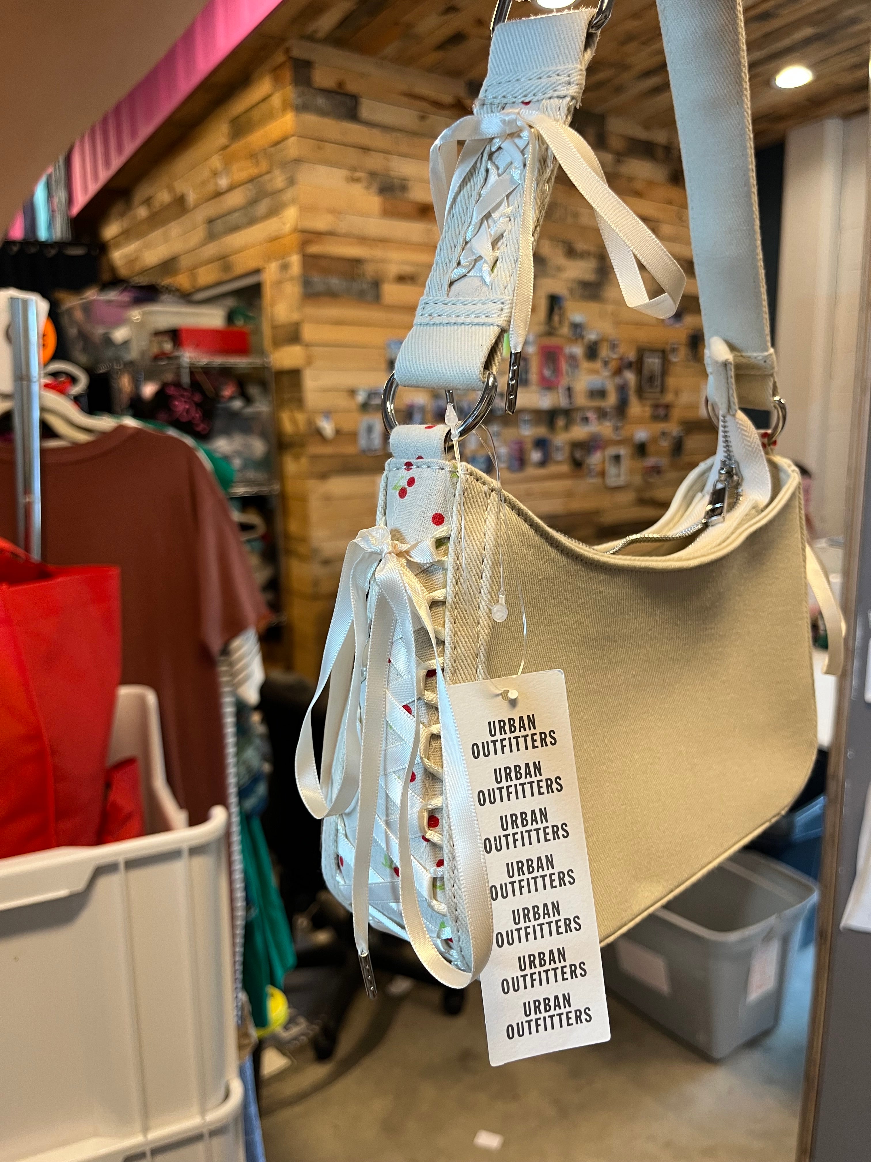 cream kimchi blue cherry purse nwt