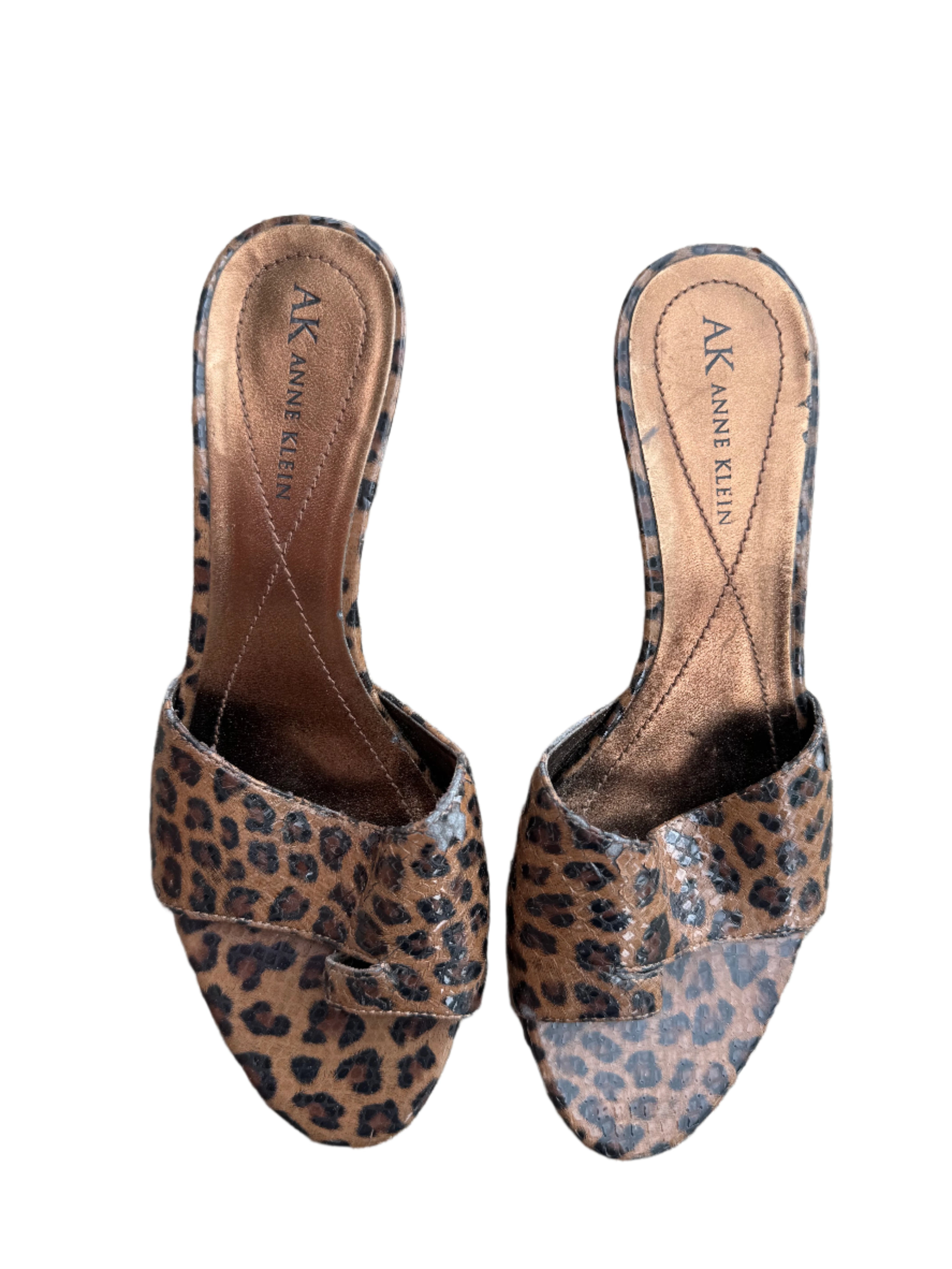 brown anne klein cheetah kitten heels, 6.5