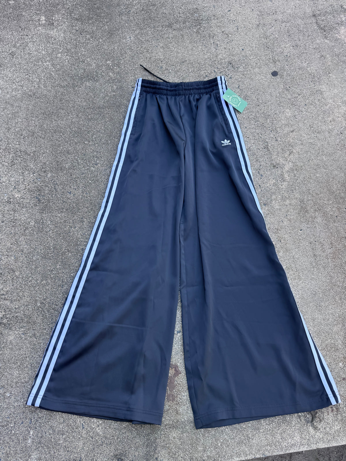 black adidas wide leg track pants, 6