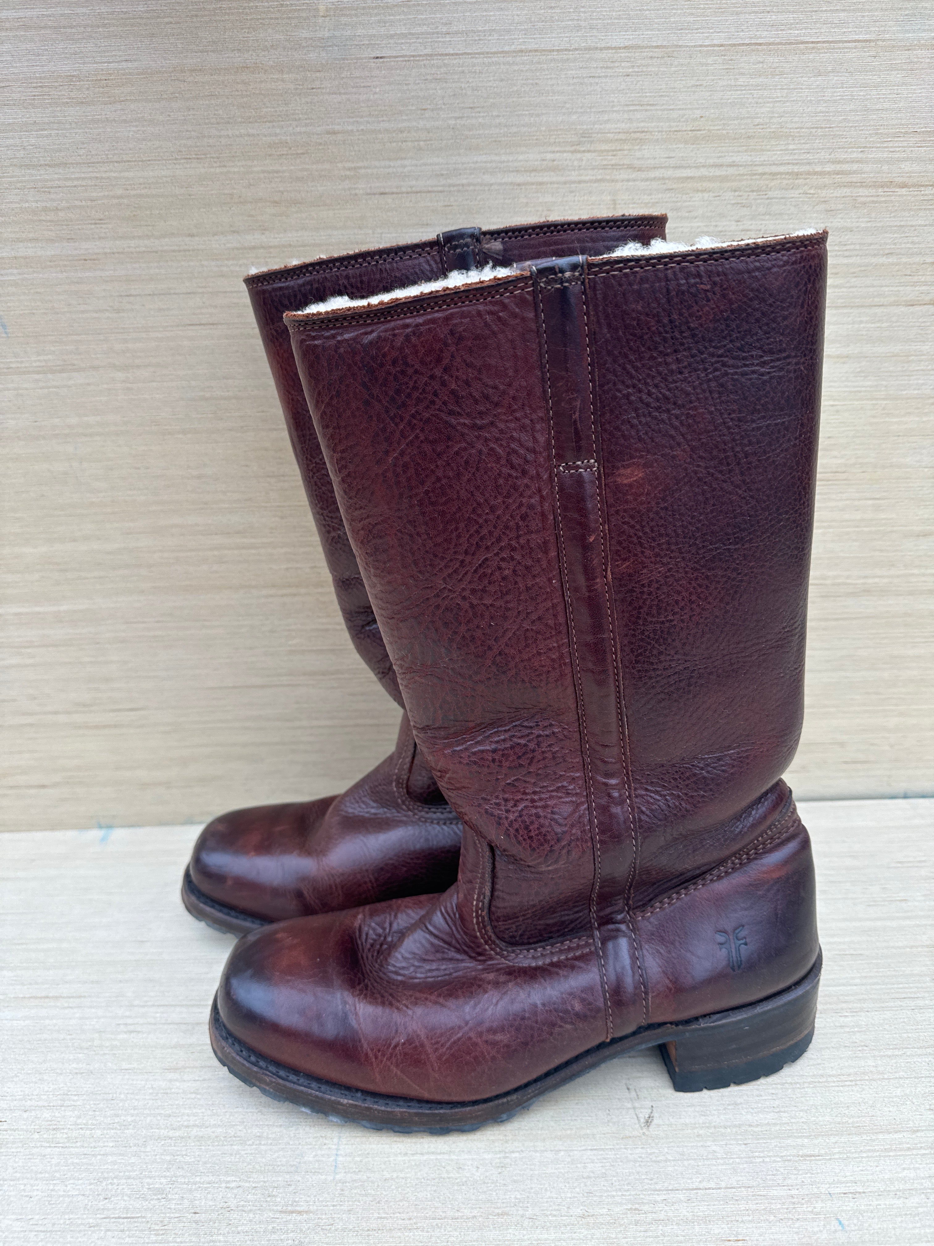 Brown FRYE vintage sherpa lines campus boots, 9.5 womens