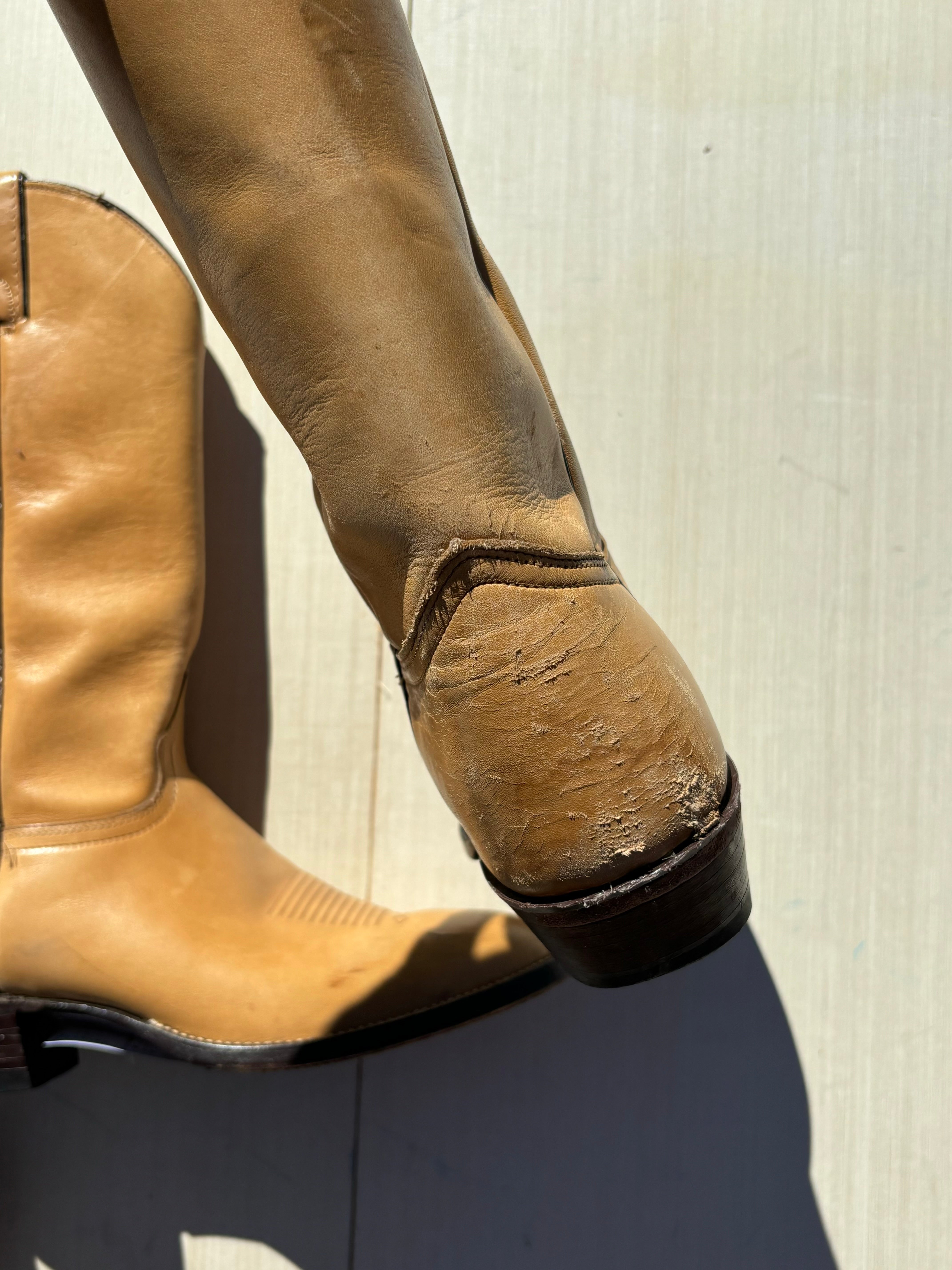 tan  cowboy boots, 10 mens