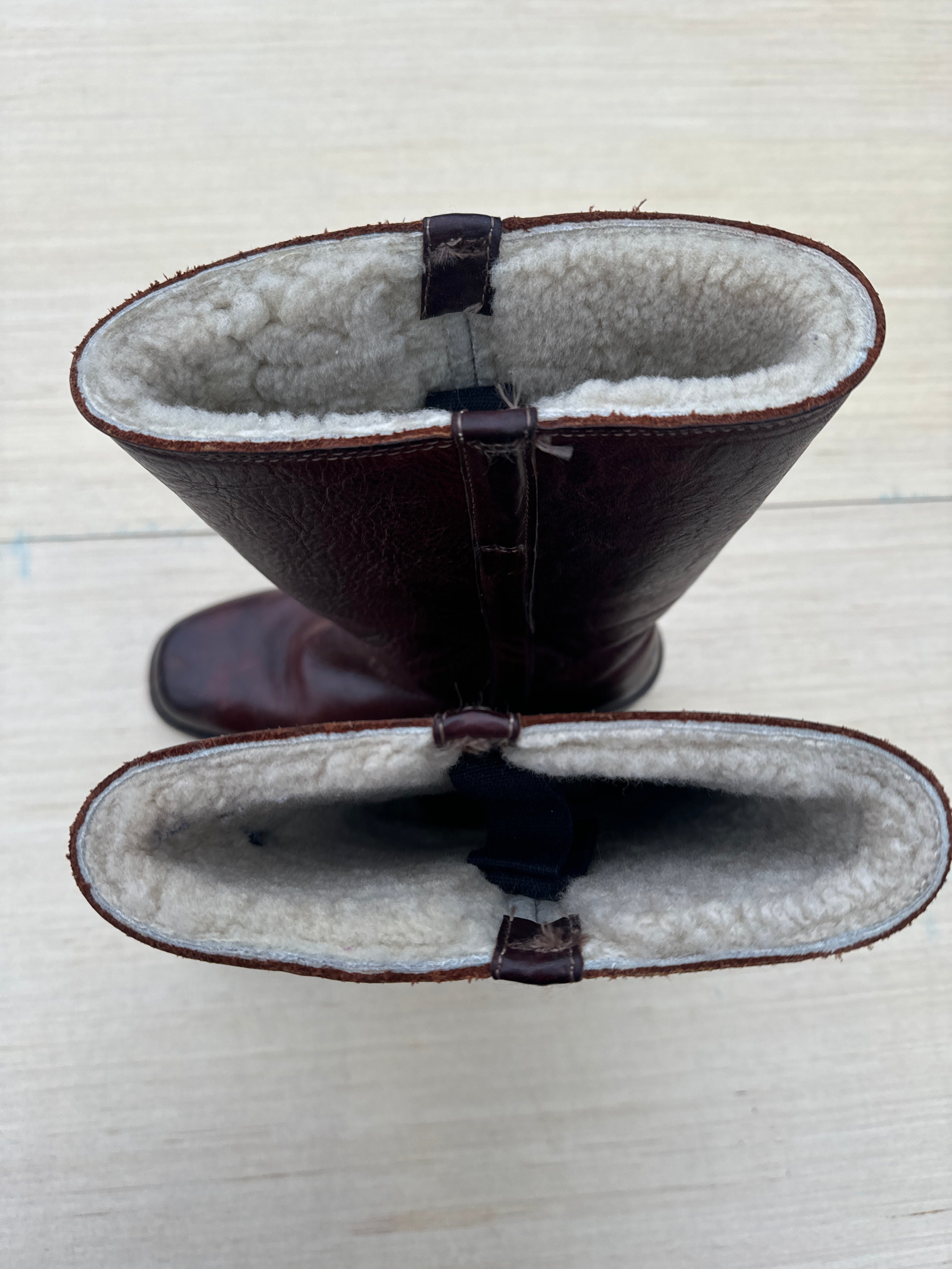 Brown FRYE vintage sherpa lines campus boots, 9.5 womens