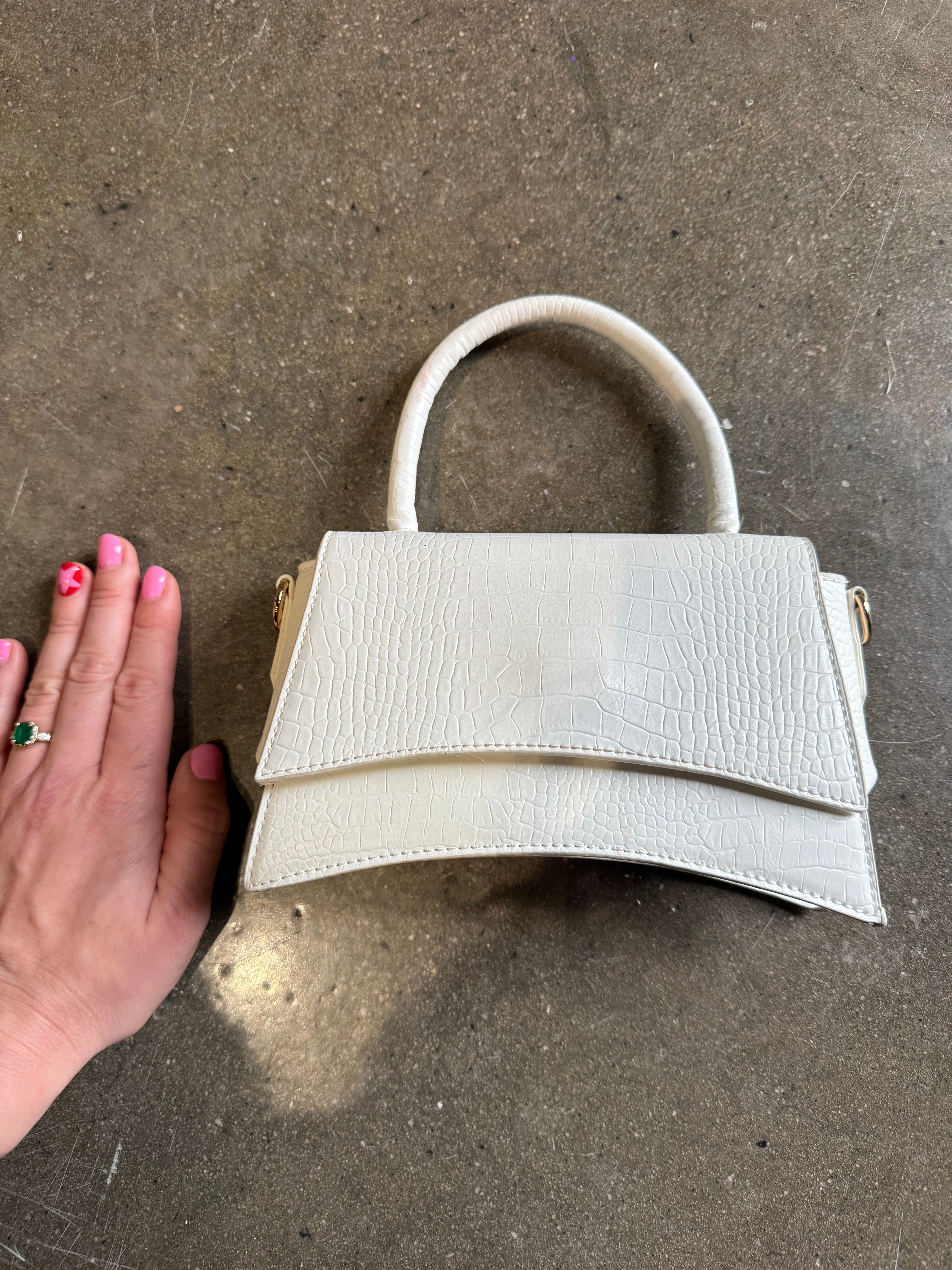 white bilinni mini croc purse