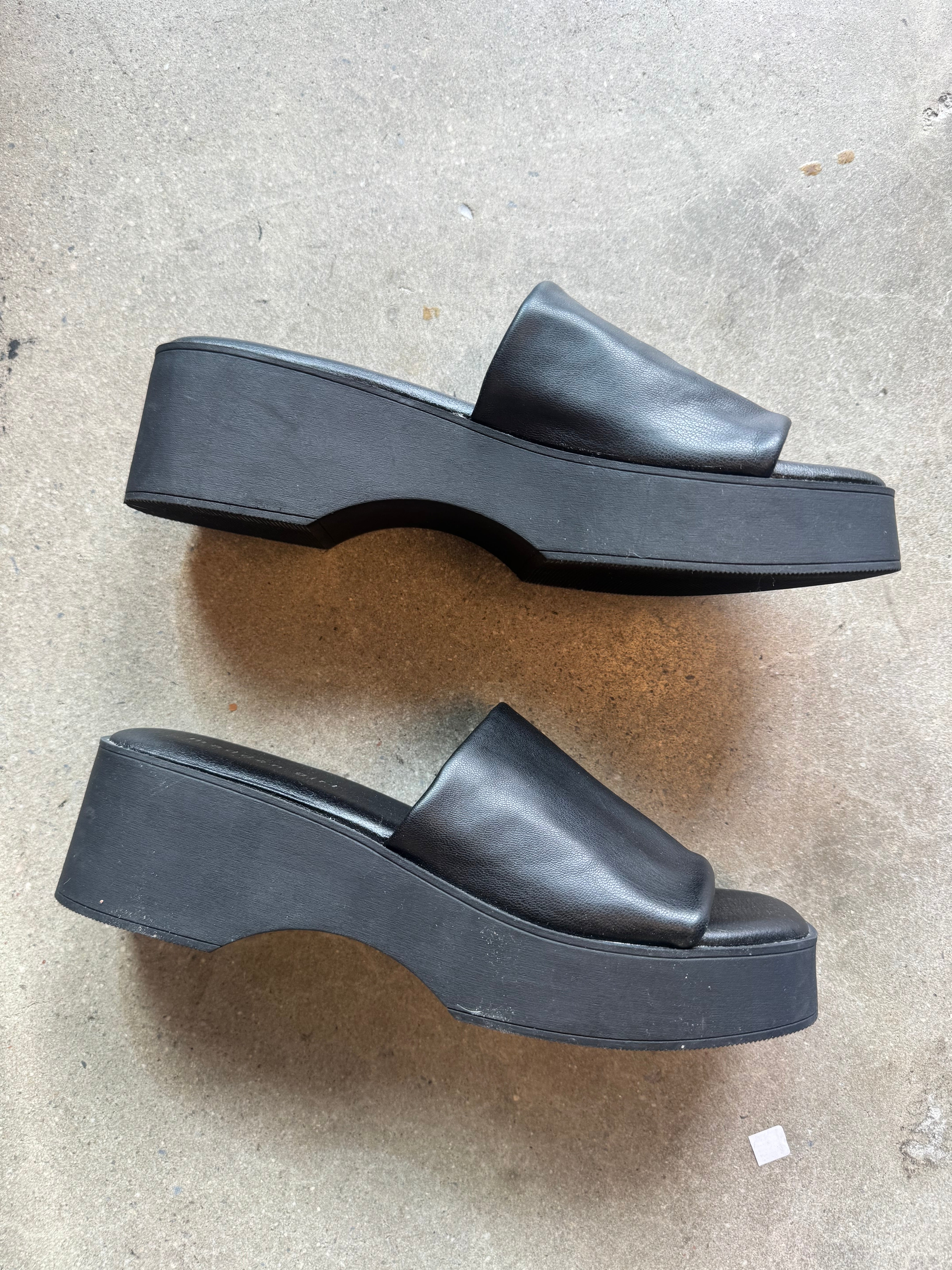 Black Madden girl Cutie sandal, 8.5