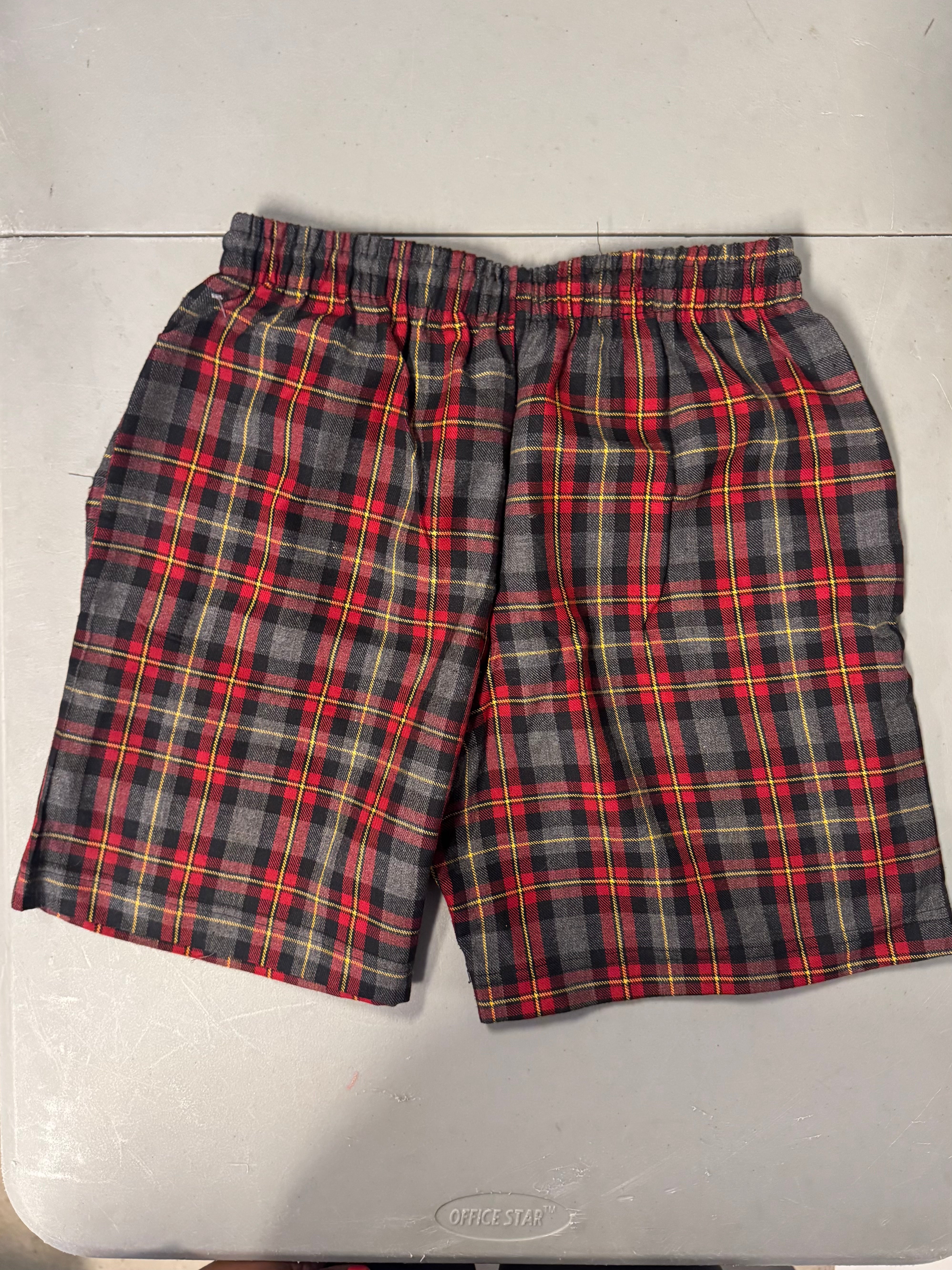 red gray ash city plaid nascar shorts, s