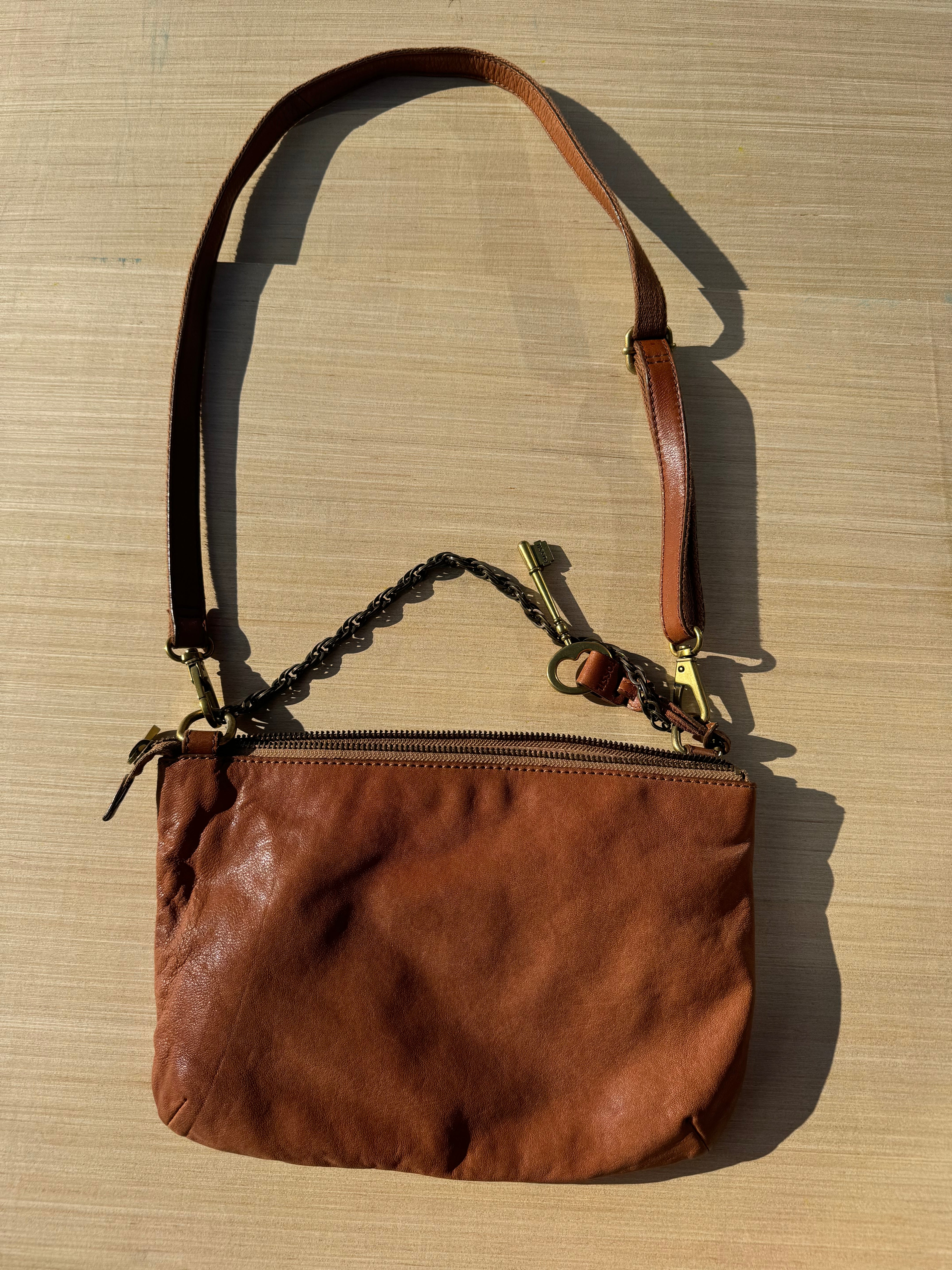 brown fossil leather purse