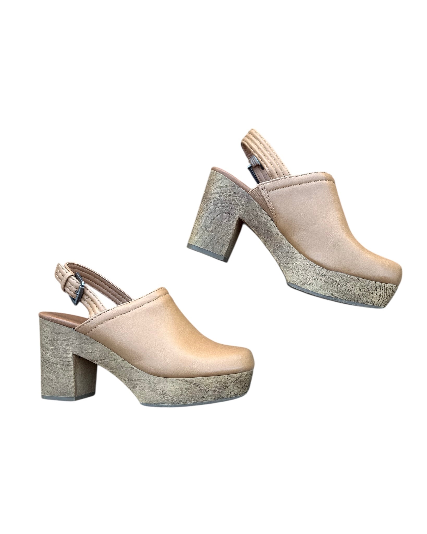tan universal thread heeled clogs, 7.5