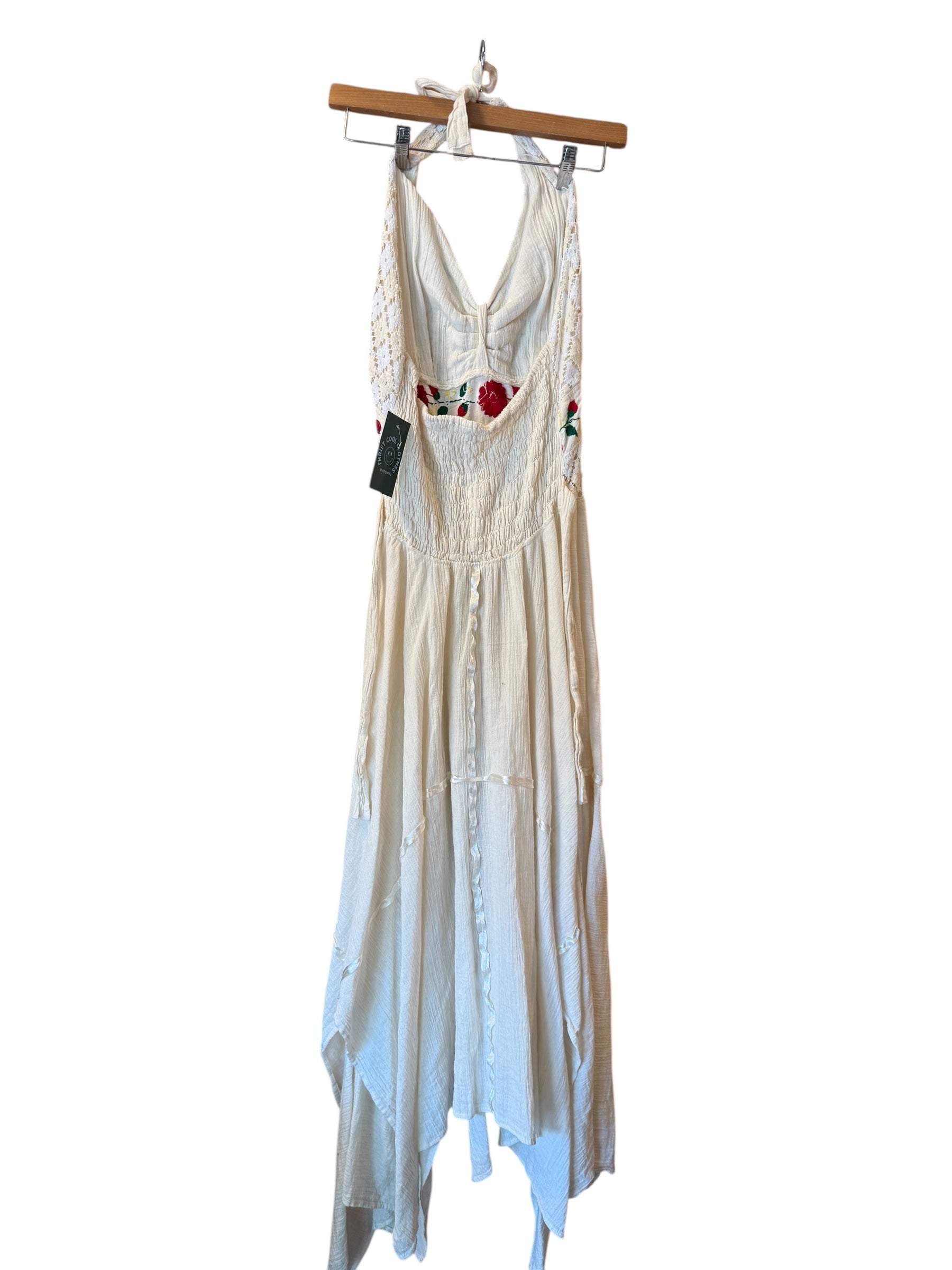 cream white red  vtg 70s crochet linen floral halter dress, m/l