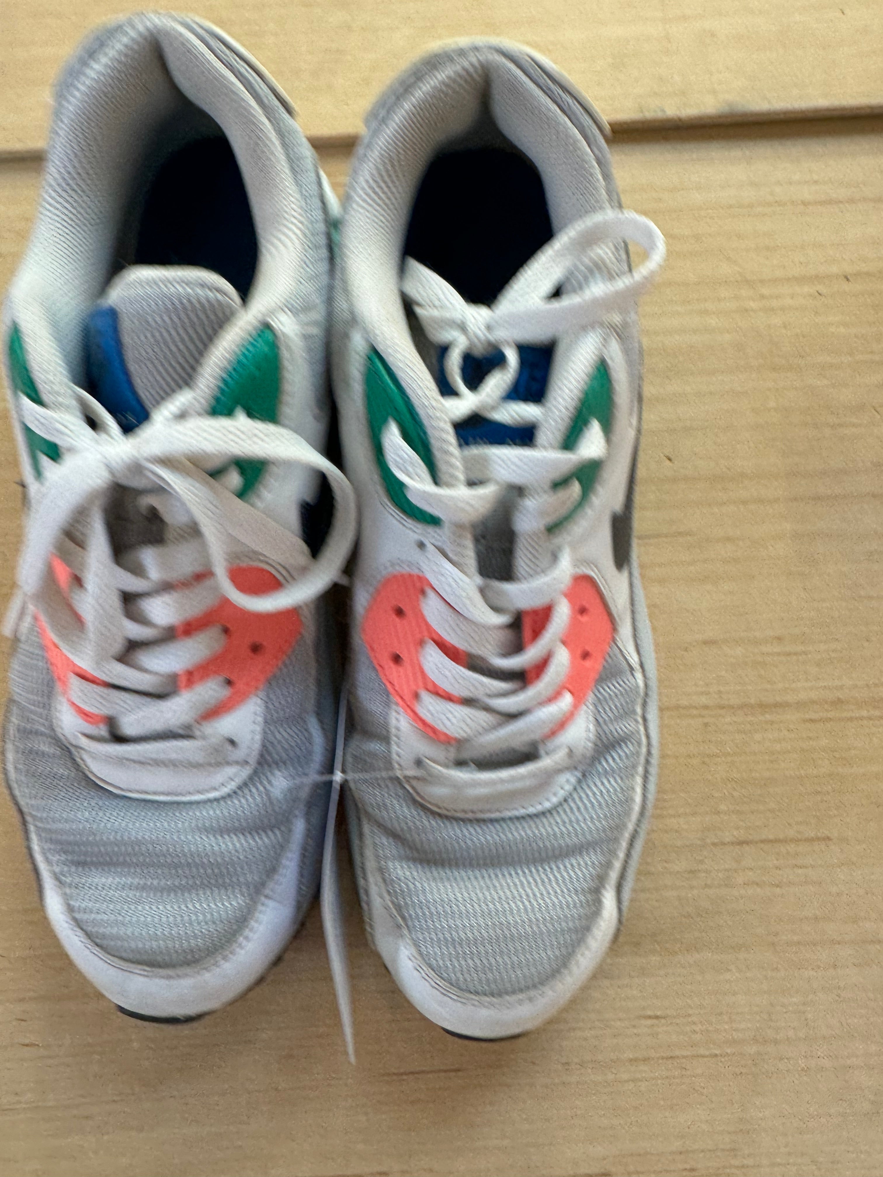 gray green nike airmax sneakers, 8.5 womens