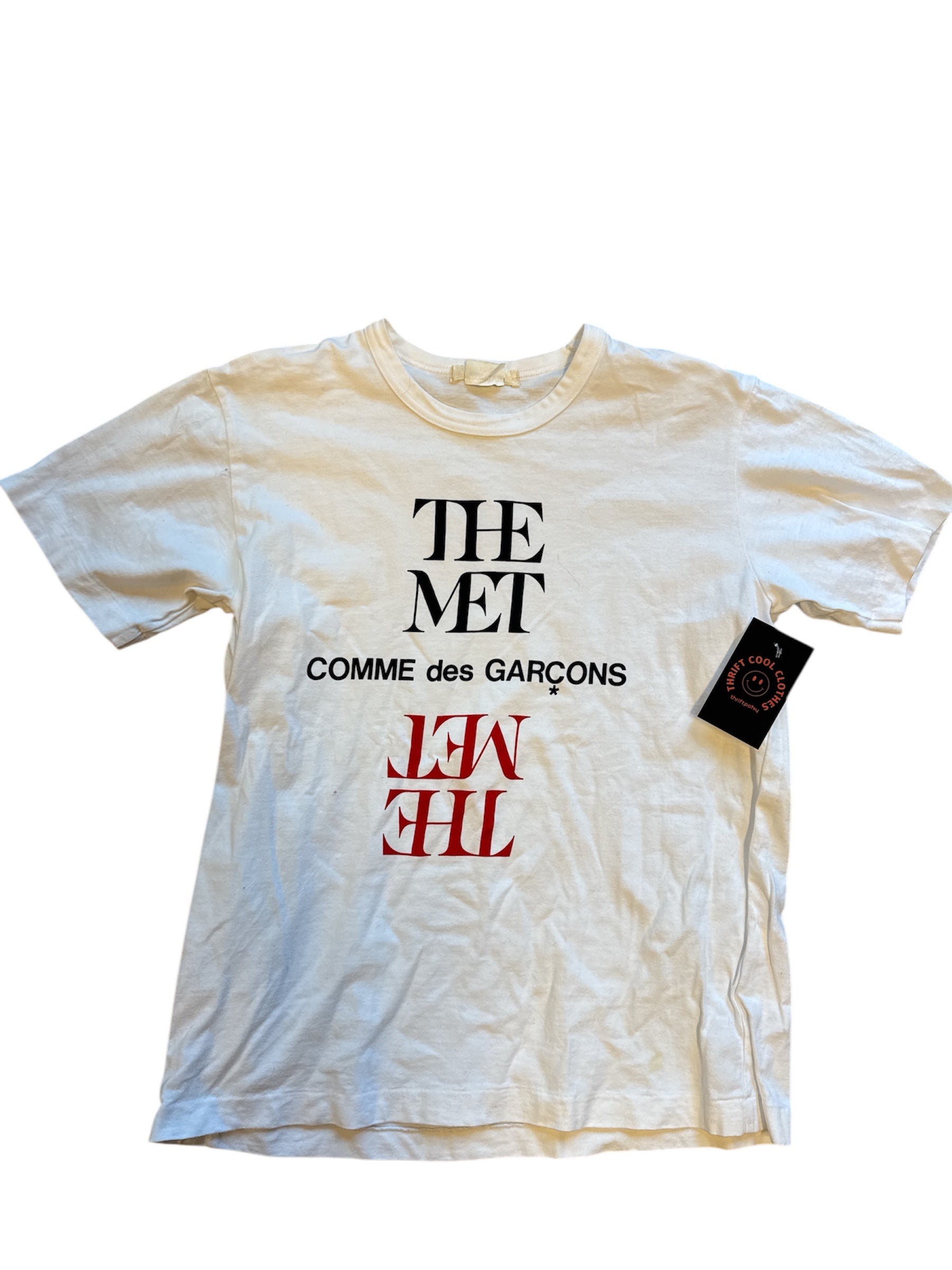 white comme des garcon branded the met tee, L