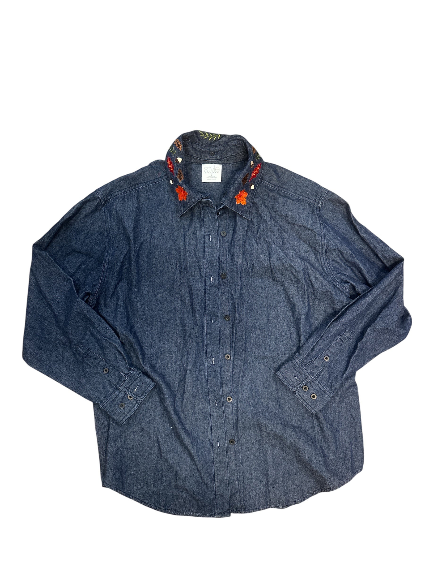 Blue Style studio Denim fall button down, L