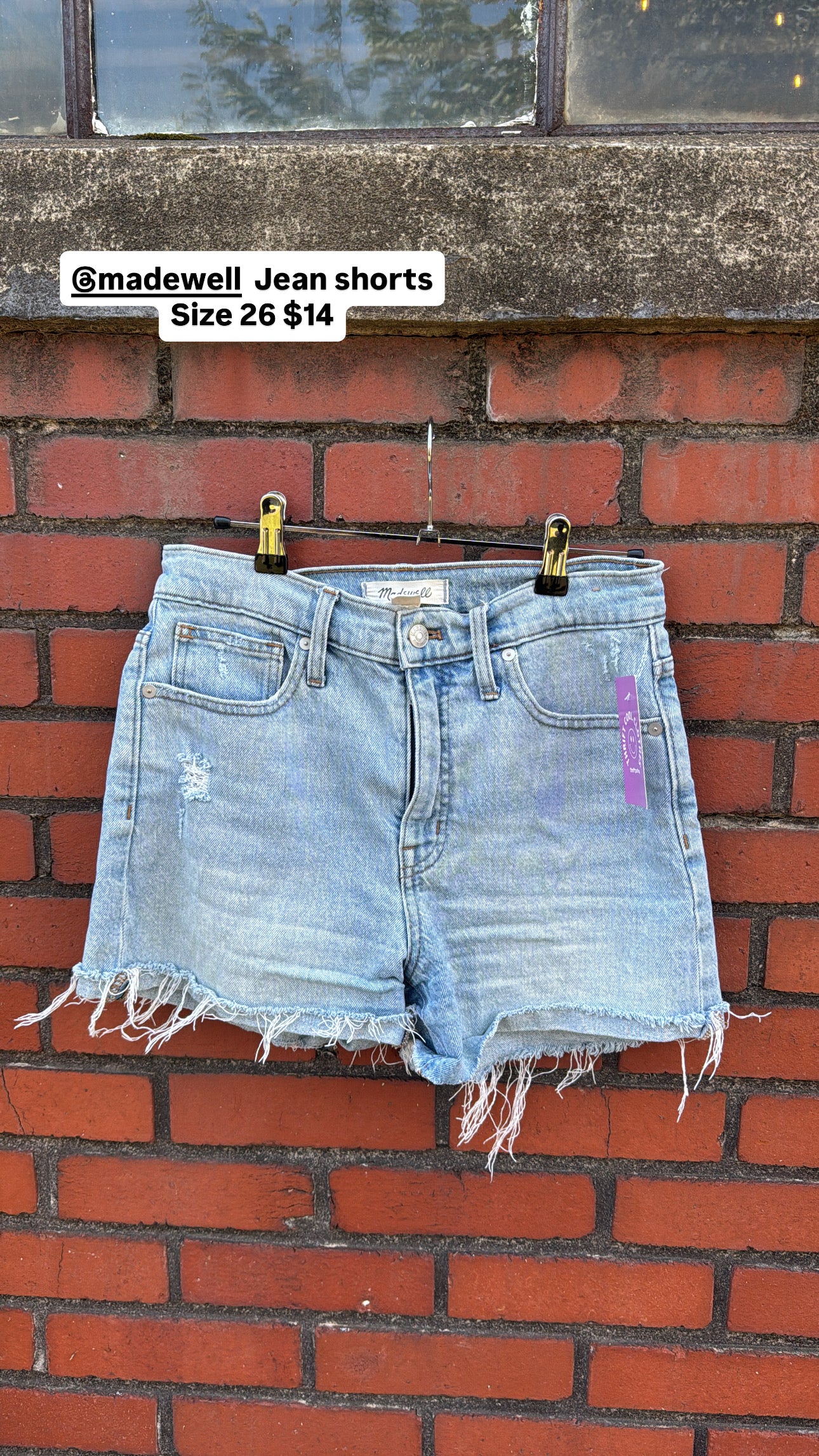light wash madewell denim shorts, 26