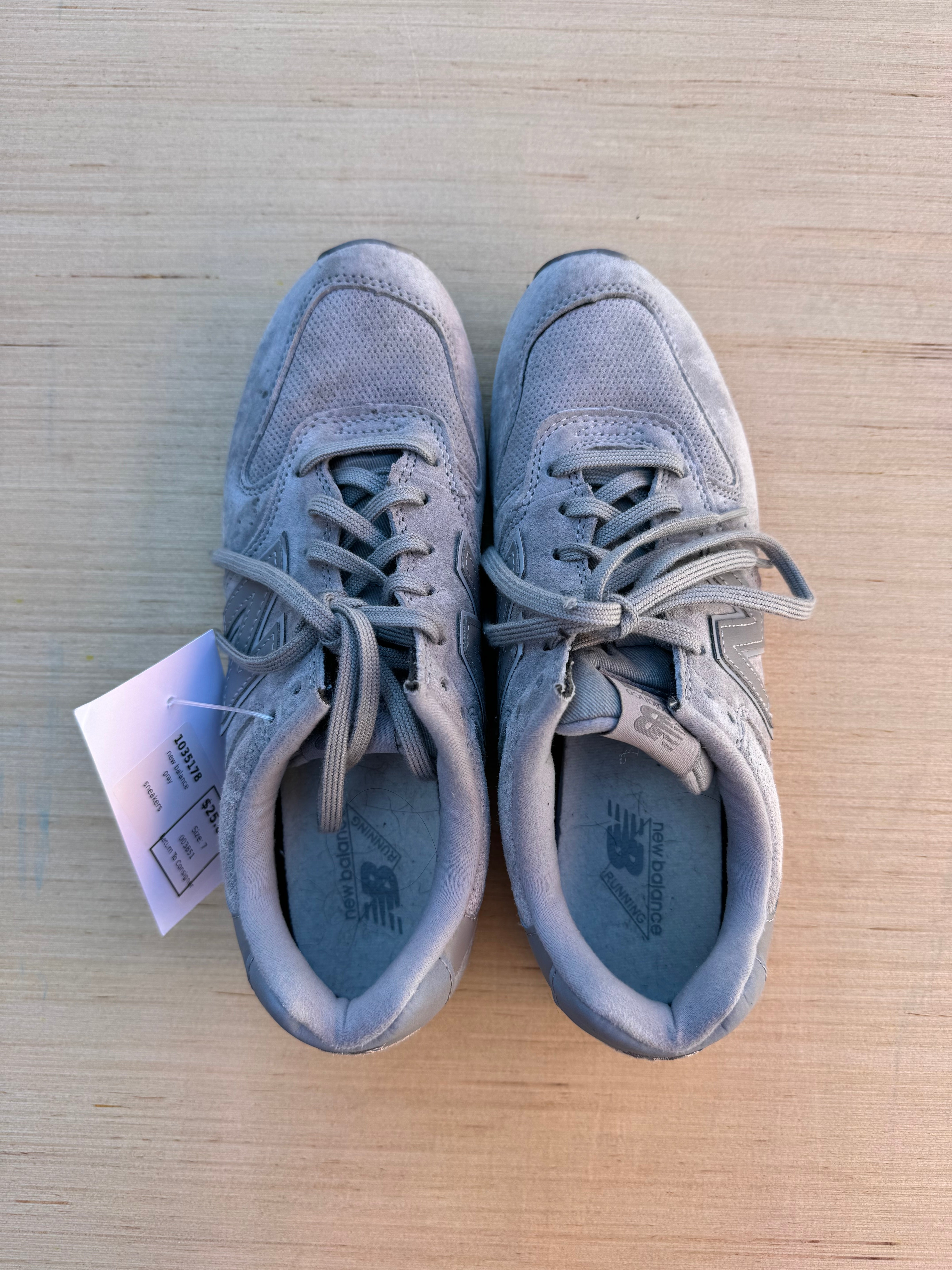 gray new balance sneakers, 7