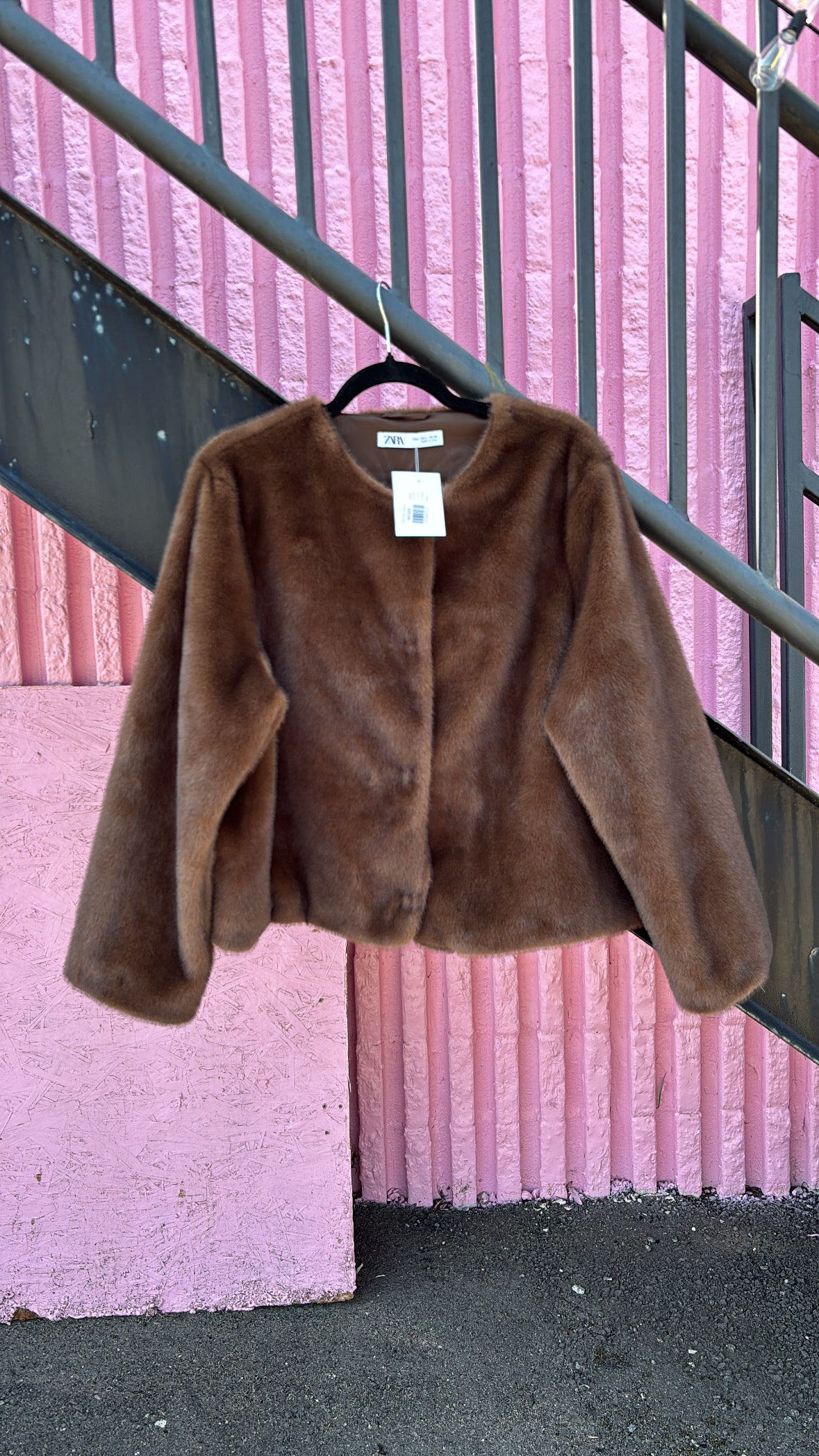 brown zara faux fur jacket, L