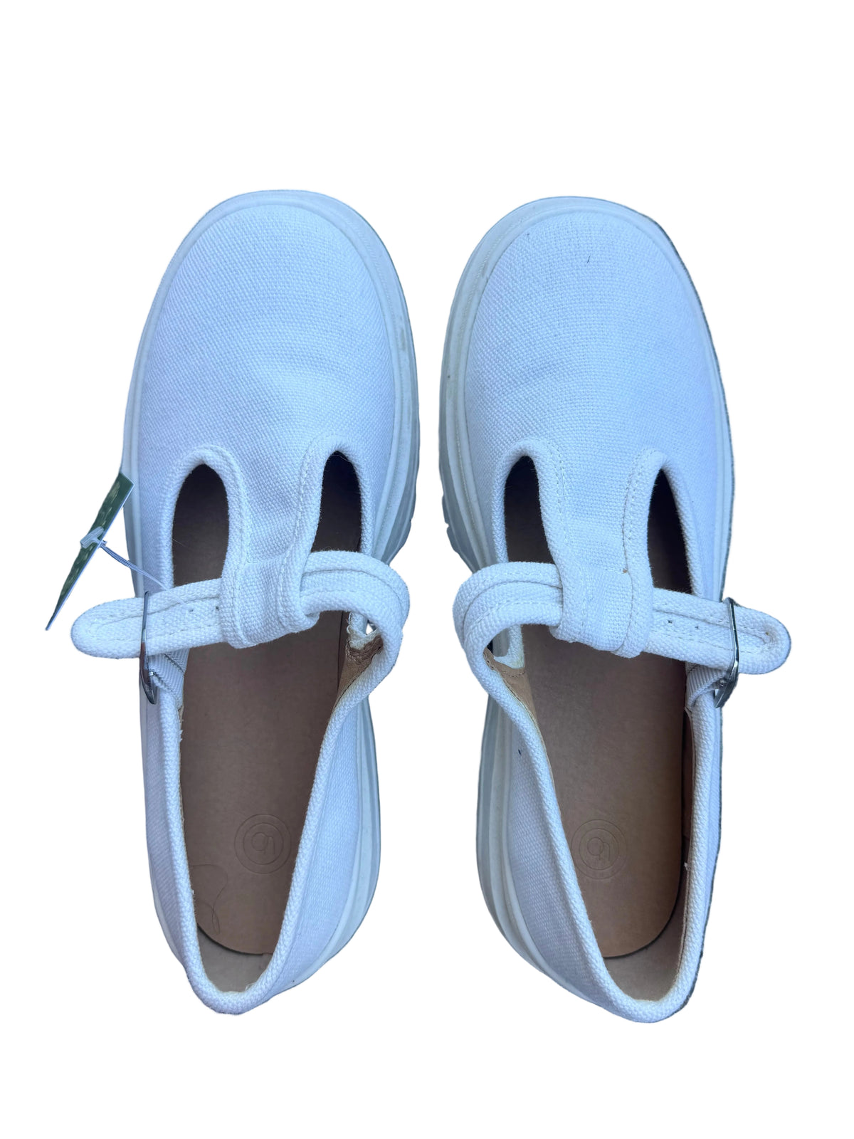 whtie urban outfitters mary jane platform, 9