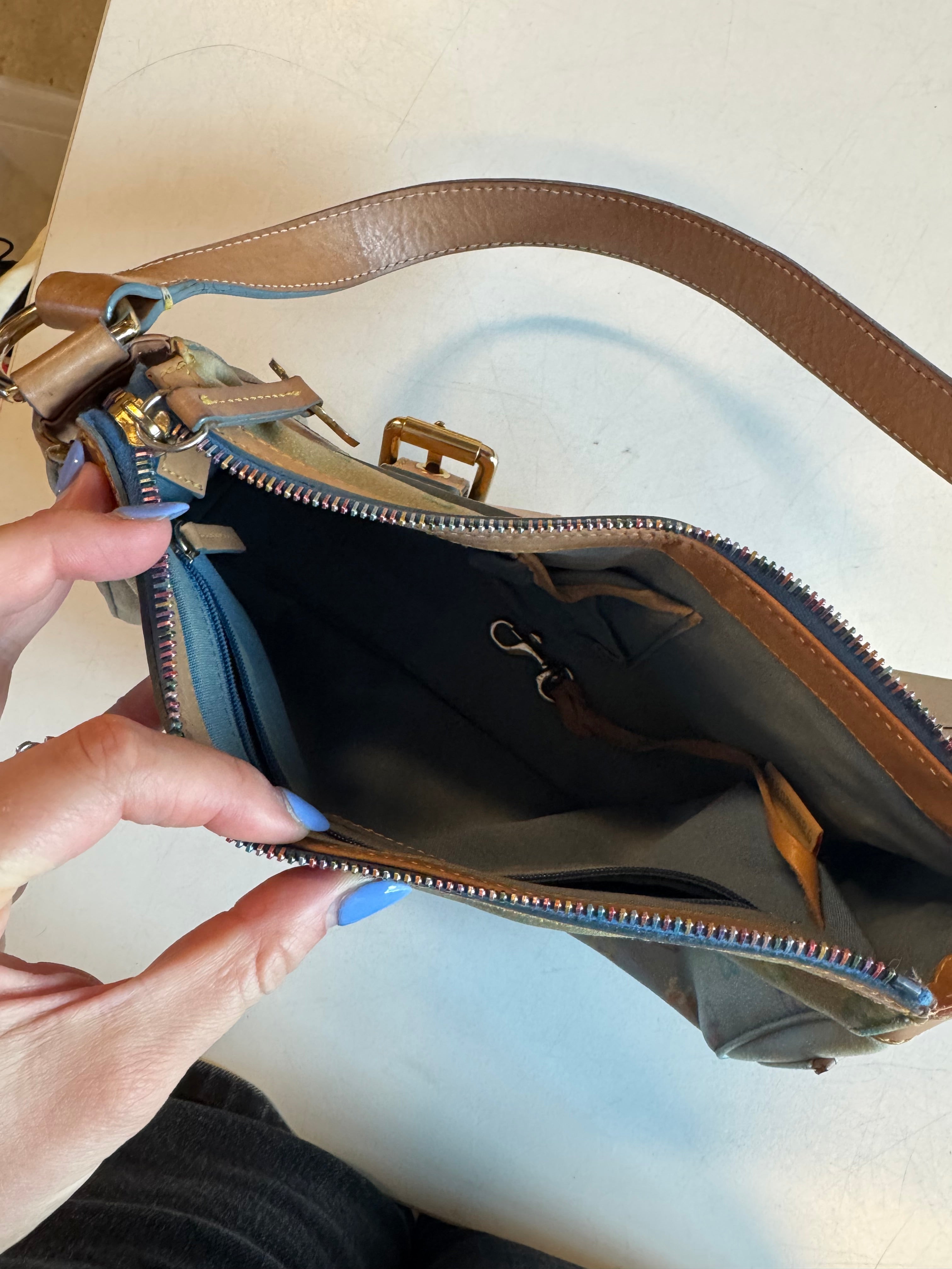 dooney & bourke branded pocket bag