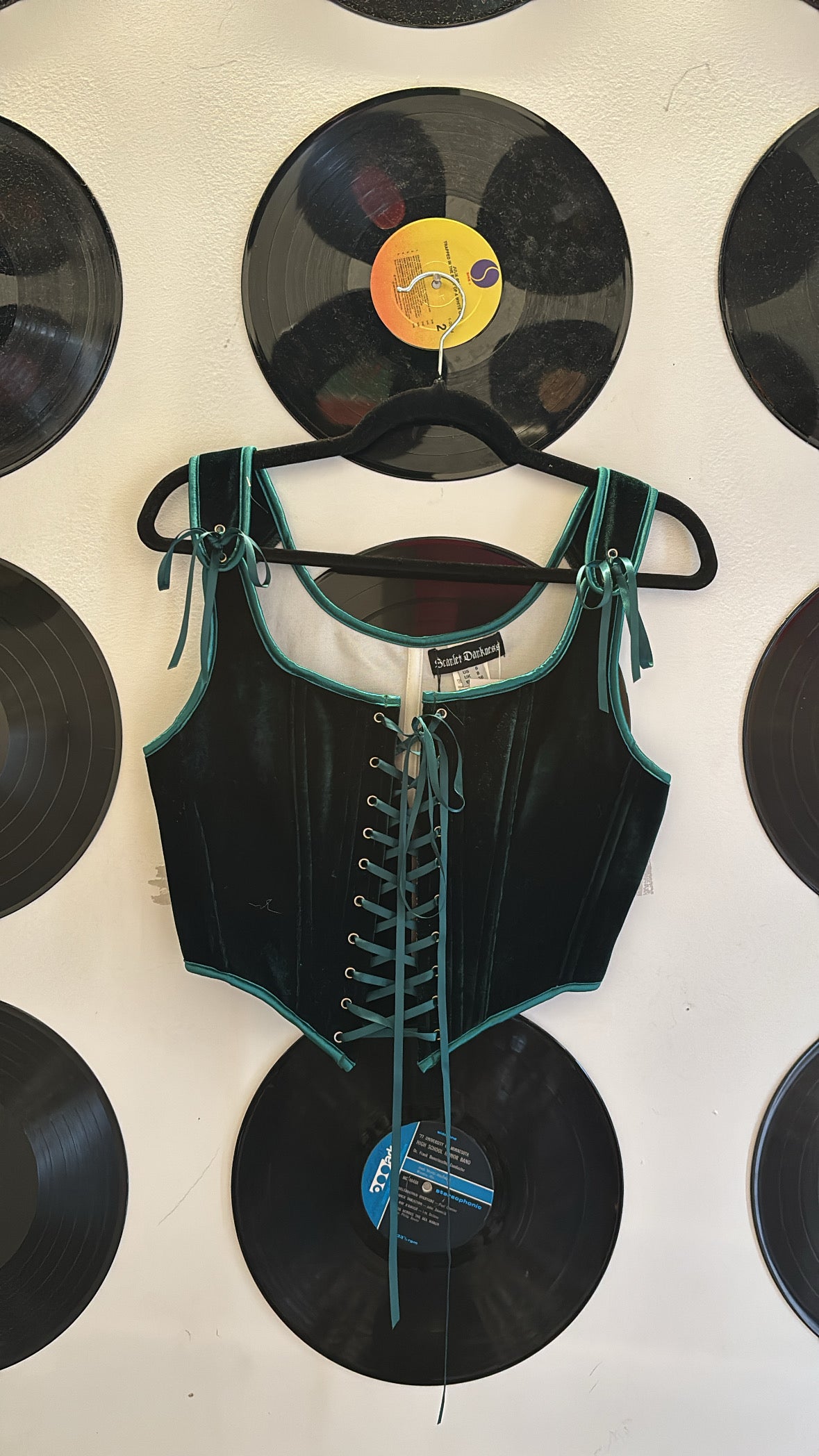 green scarlet darkness nwt velour corset, 6