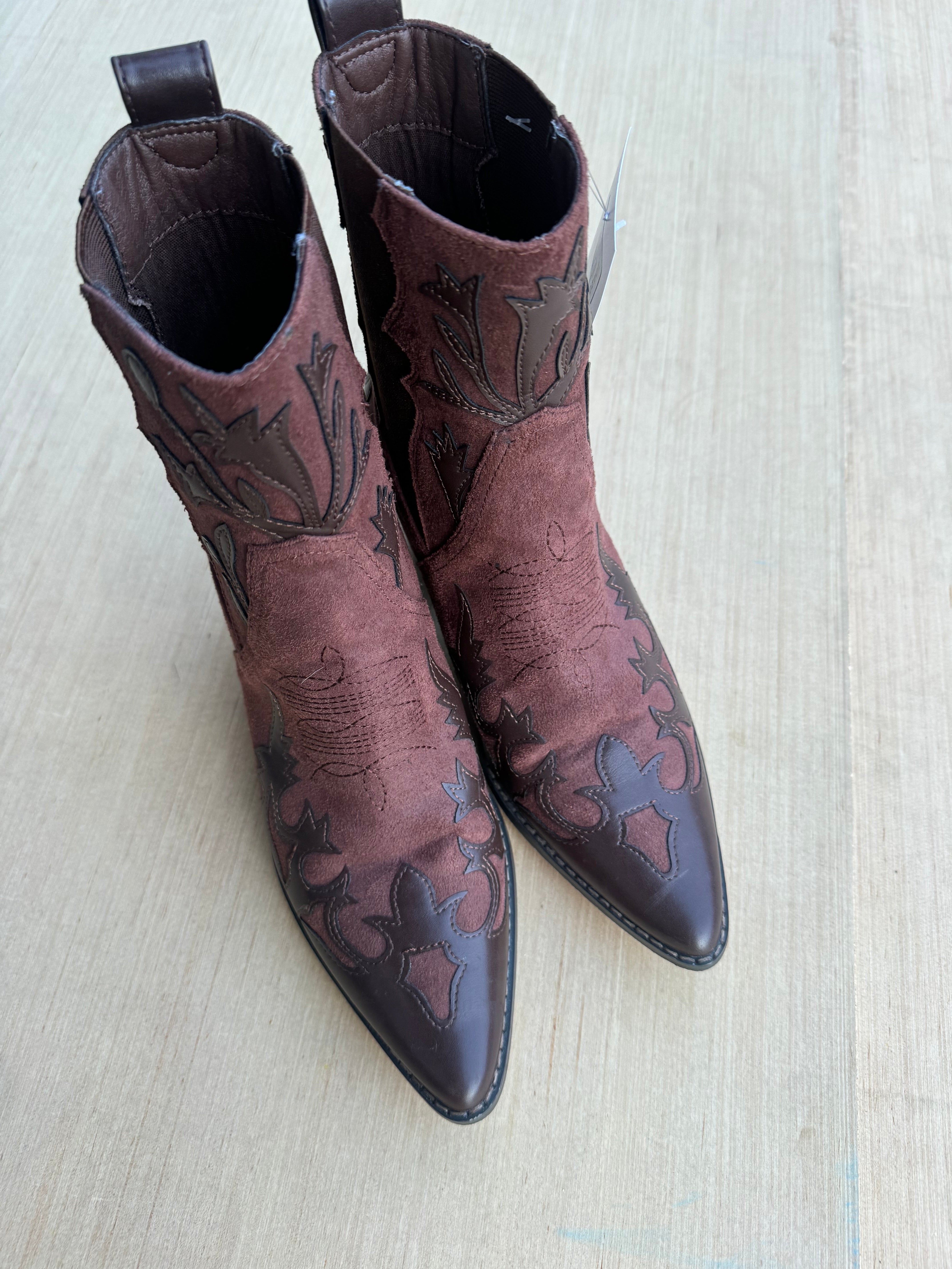 Brow. Matisse Short cowboy boots, 7.5