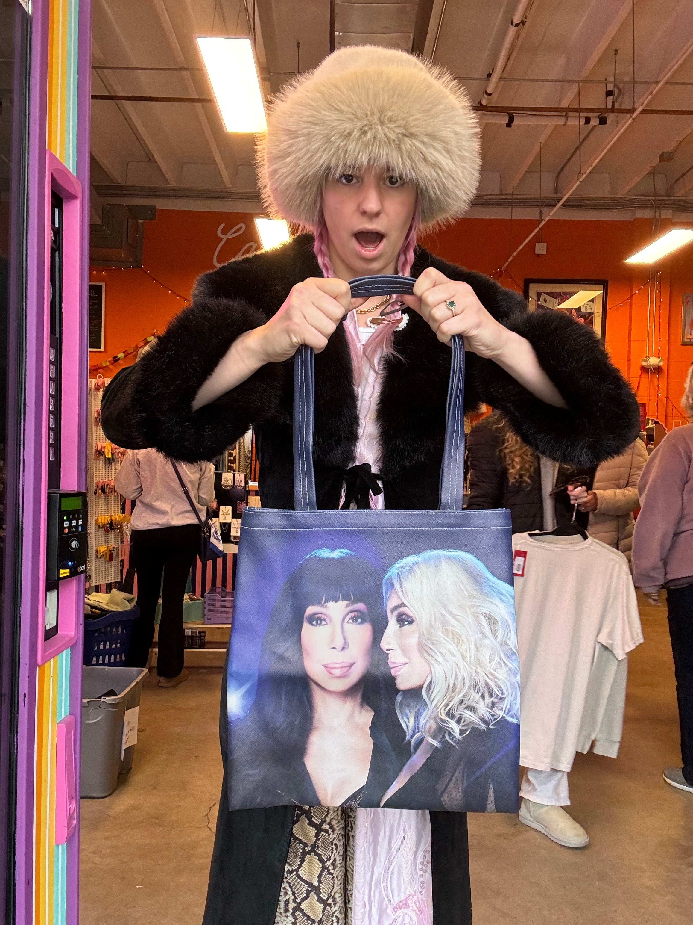 cher tote