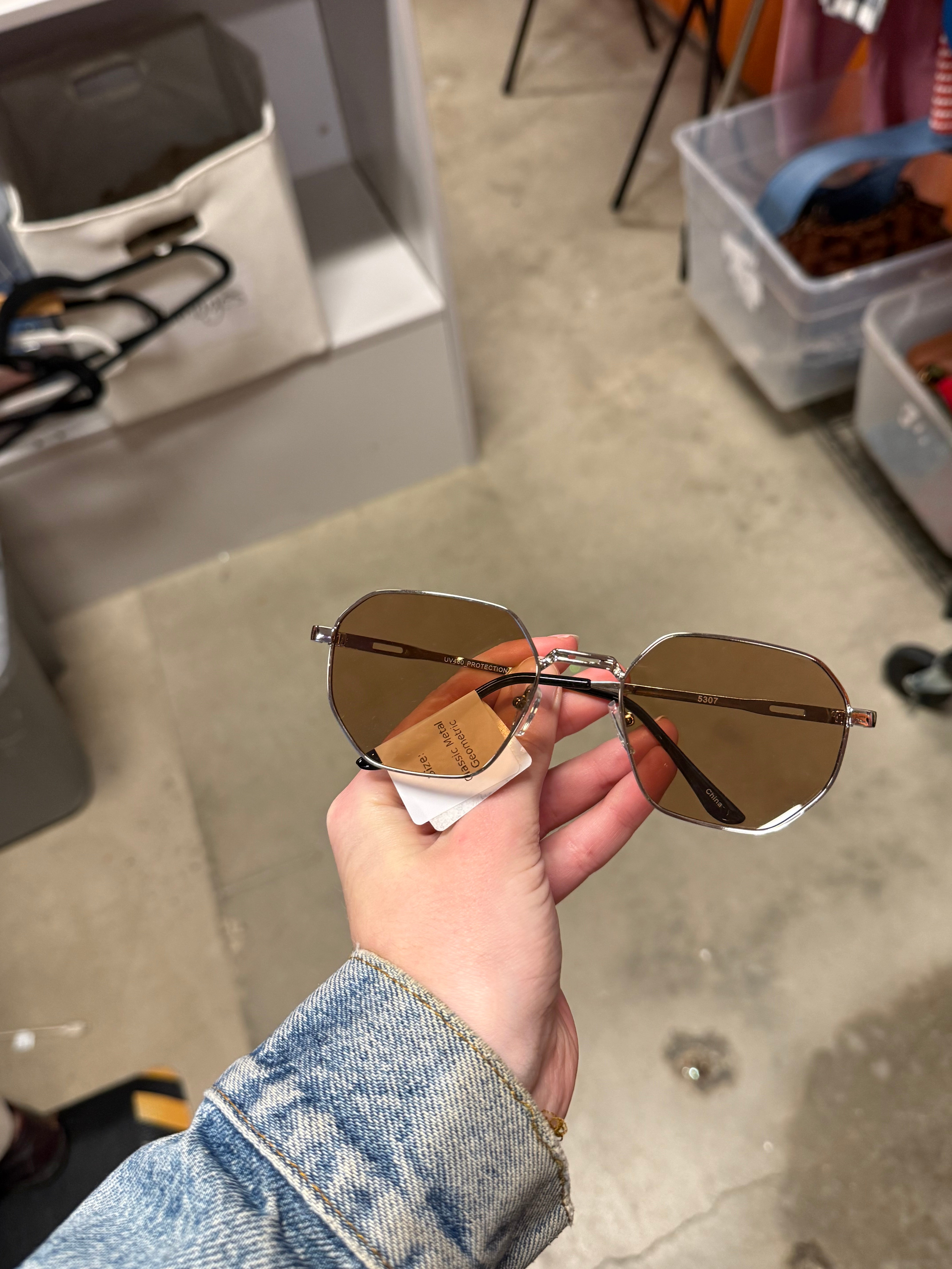 Classic Metal Geometric Sunglasses