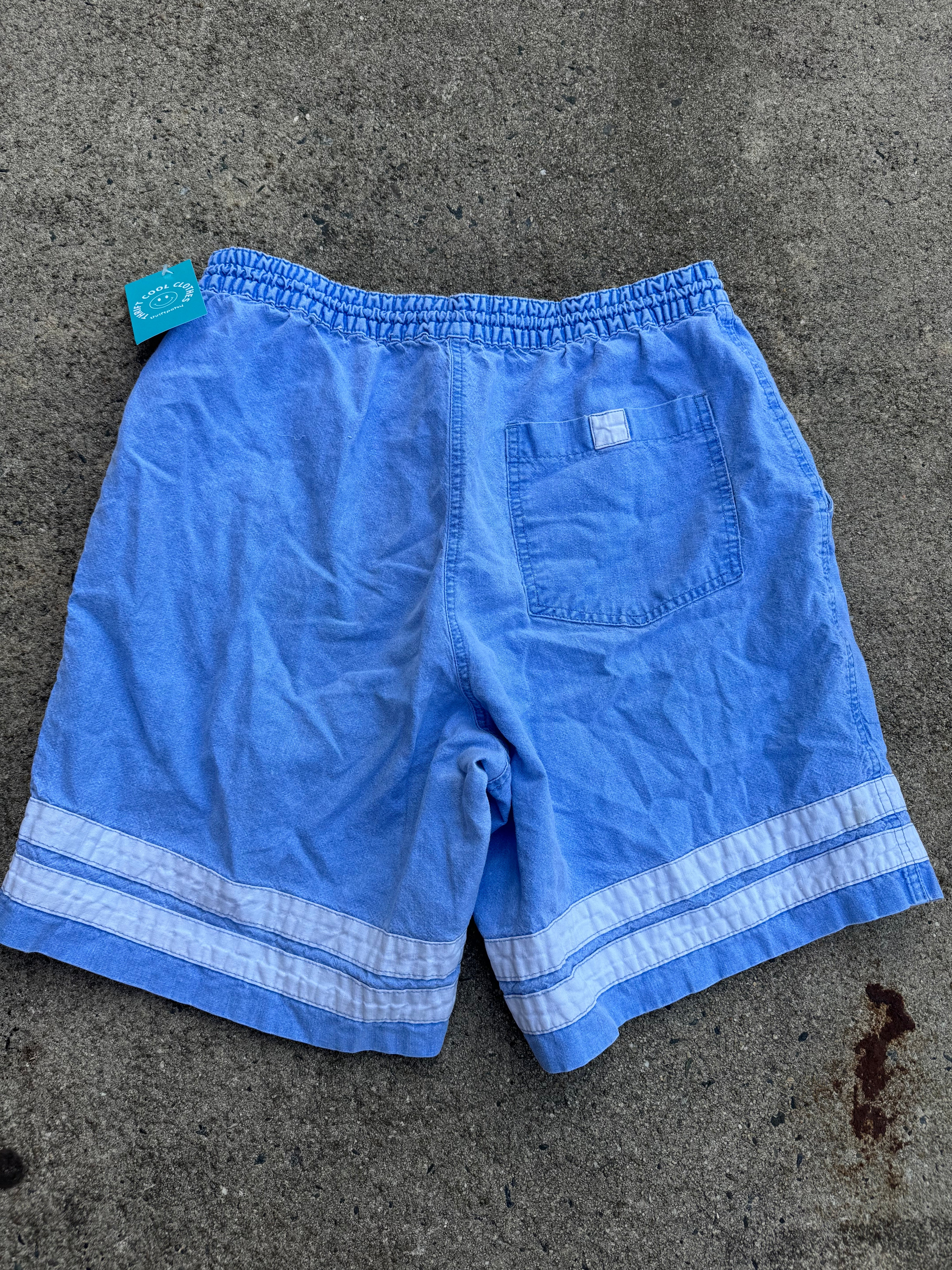 blue loafers vtg shorts, L