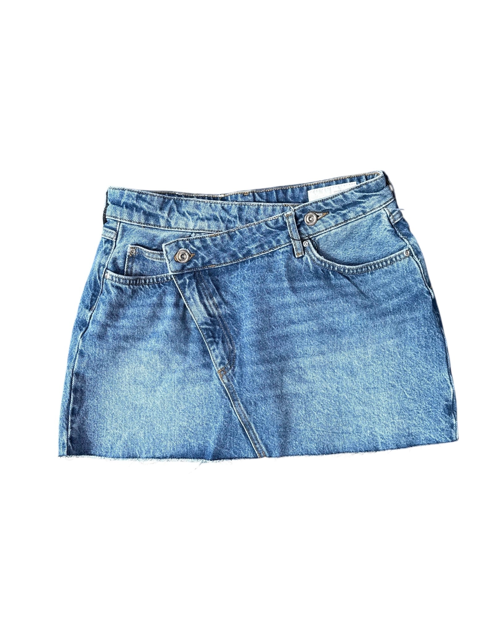 blue zara denim mini skirt, m